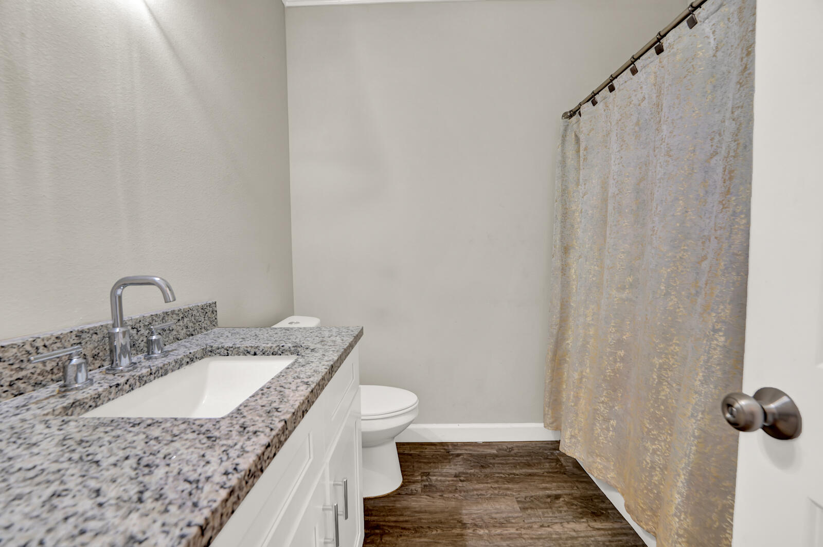 STABLE LANES - Residential