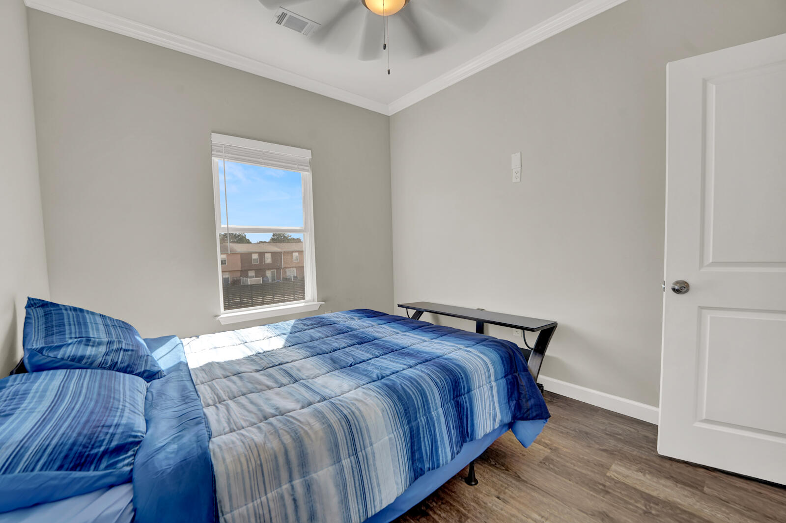 STABLE LANES - Residential