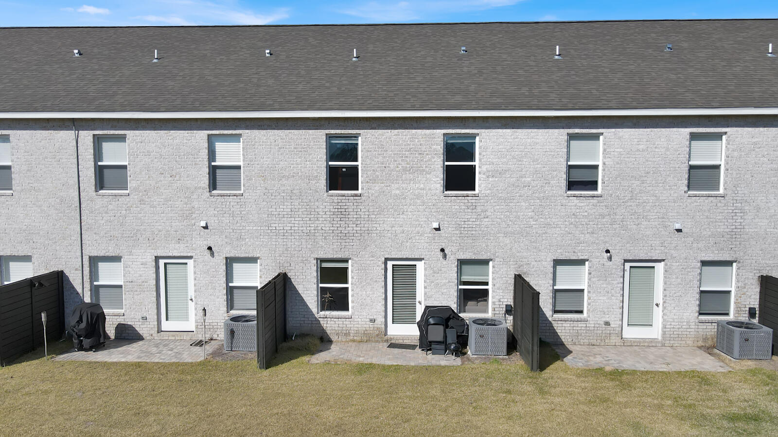 STABLE LANES - Residential