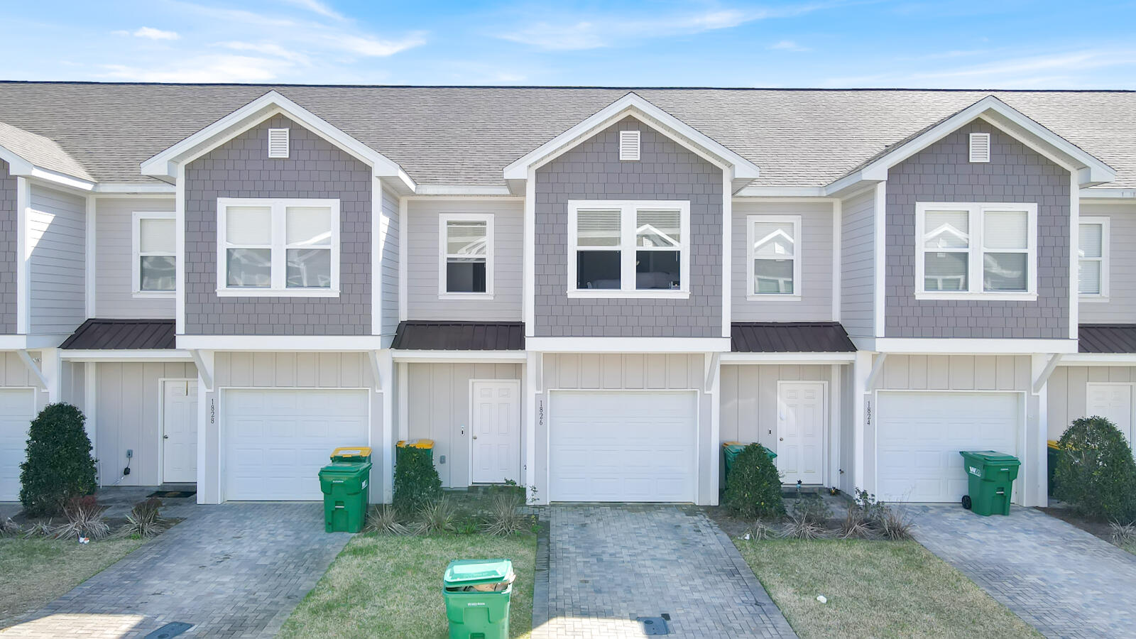 STABLE LANES - Residential