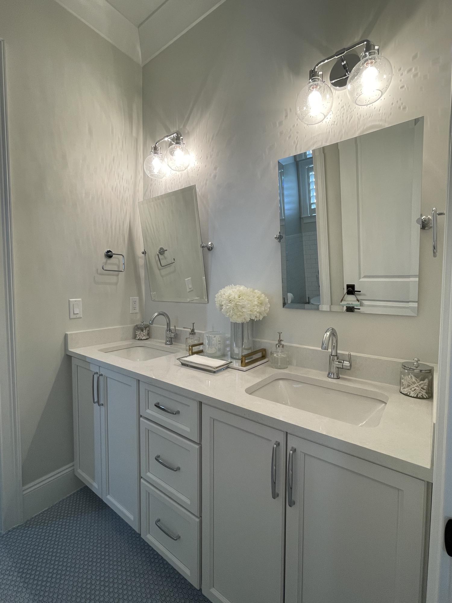 TIVOLI RIDGE - Residential