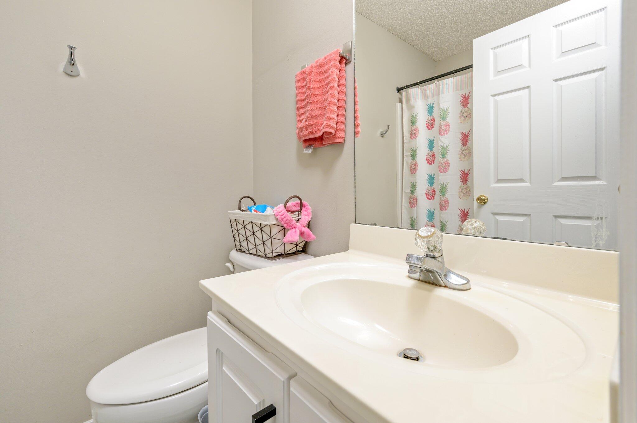 OAK PARK TOWNHOMES - Residential