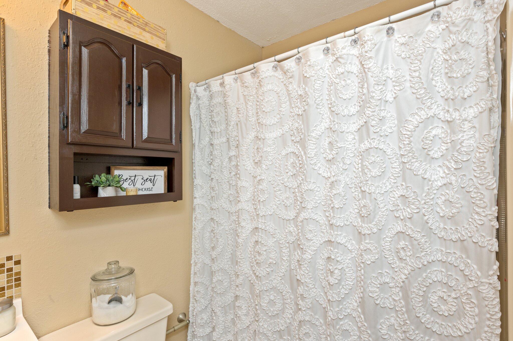 COUNTRY OAKS ESTATES PH 1 - Residential