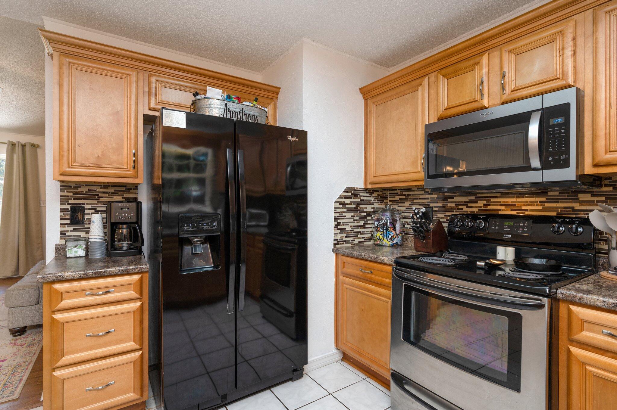 COUNTRY OAKS ESTATES PH 1 - Residential