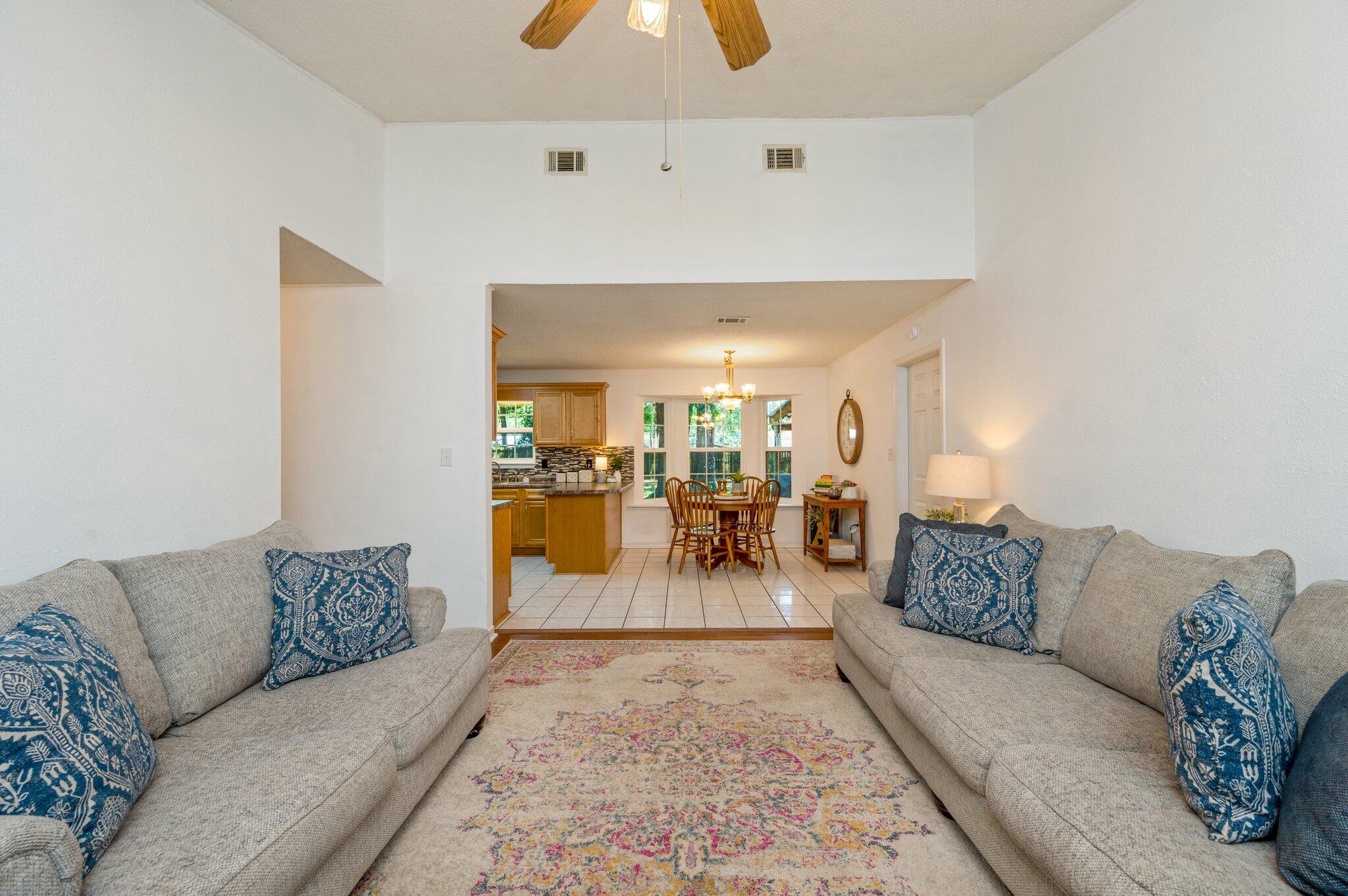 COUNTRY OAKS ESTATES PH 1 - Residential