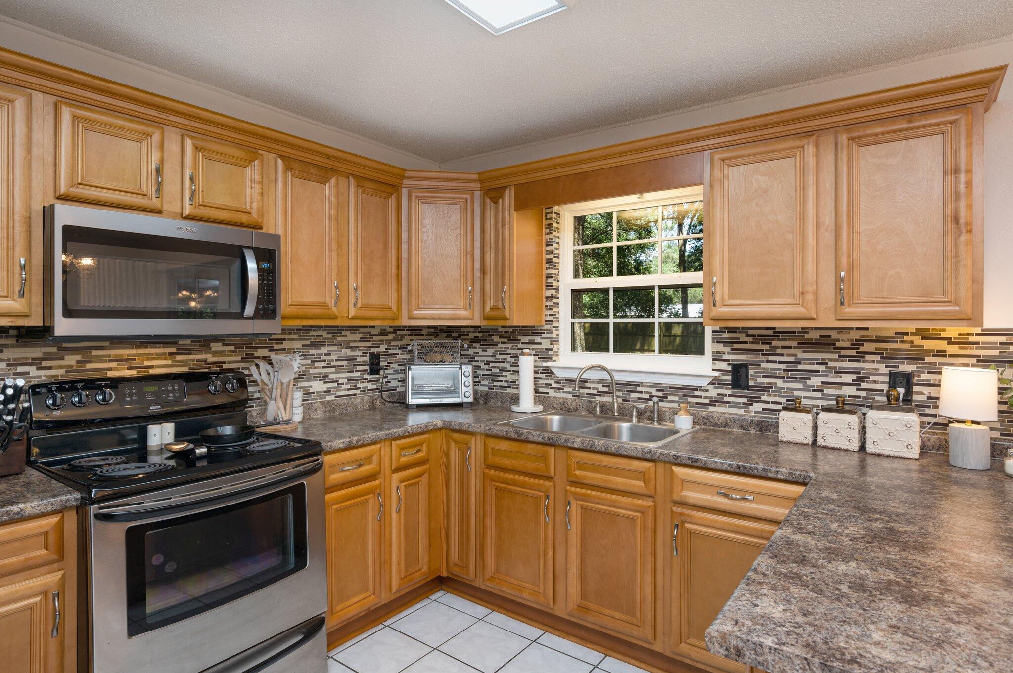 COUNTRY OAKS ESTATES PH 1 - Residential