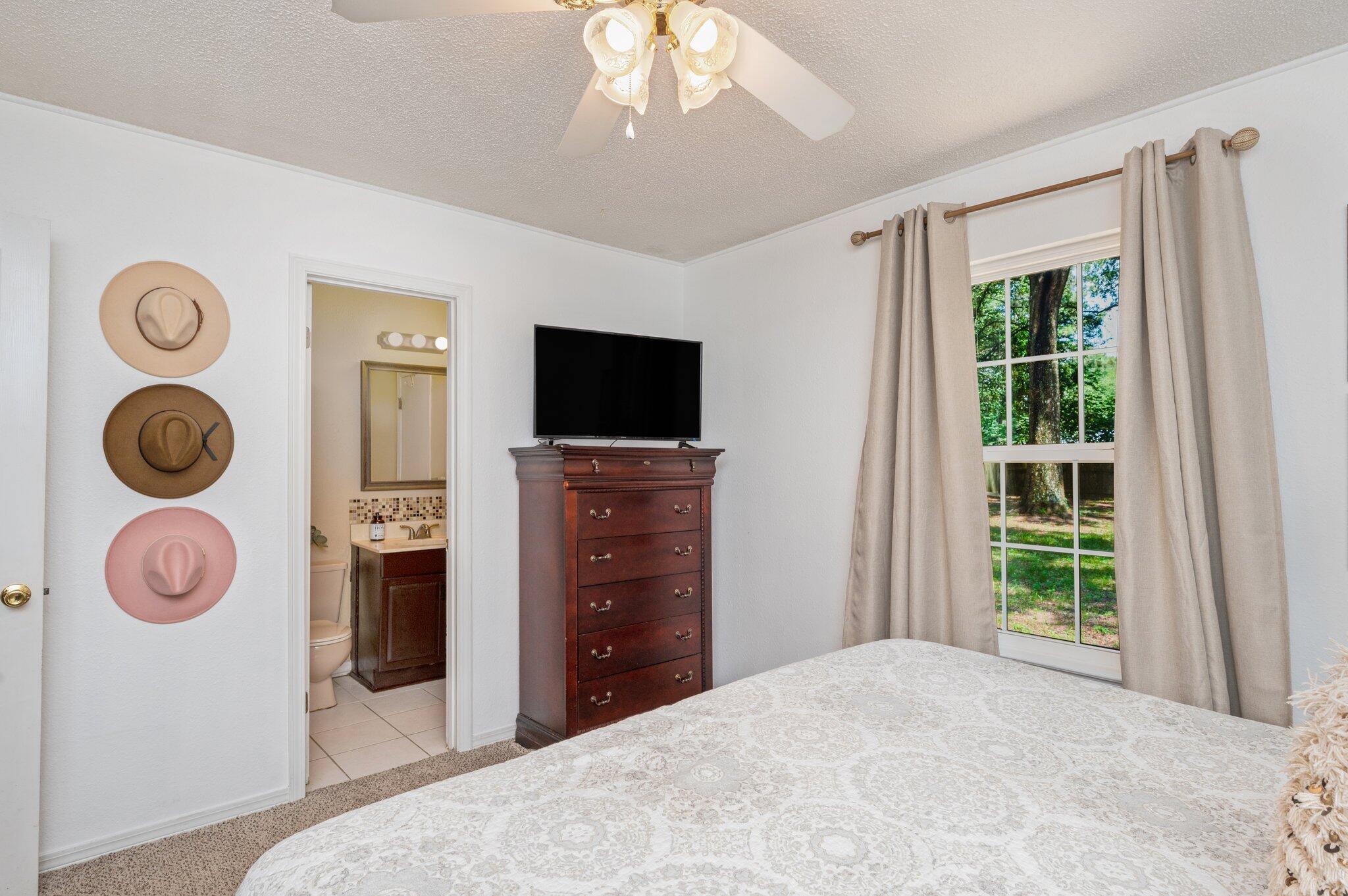 COUNTRY OAKS ESTATES PH 1 - Residential