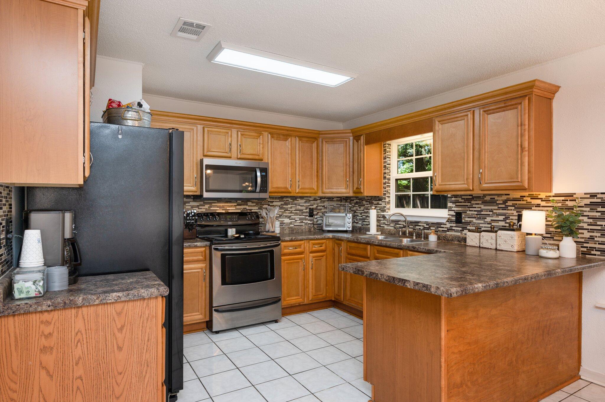 COUNTRY OAKS ESTATES PH 1 - Residential