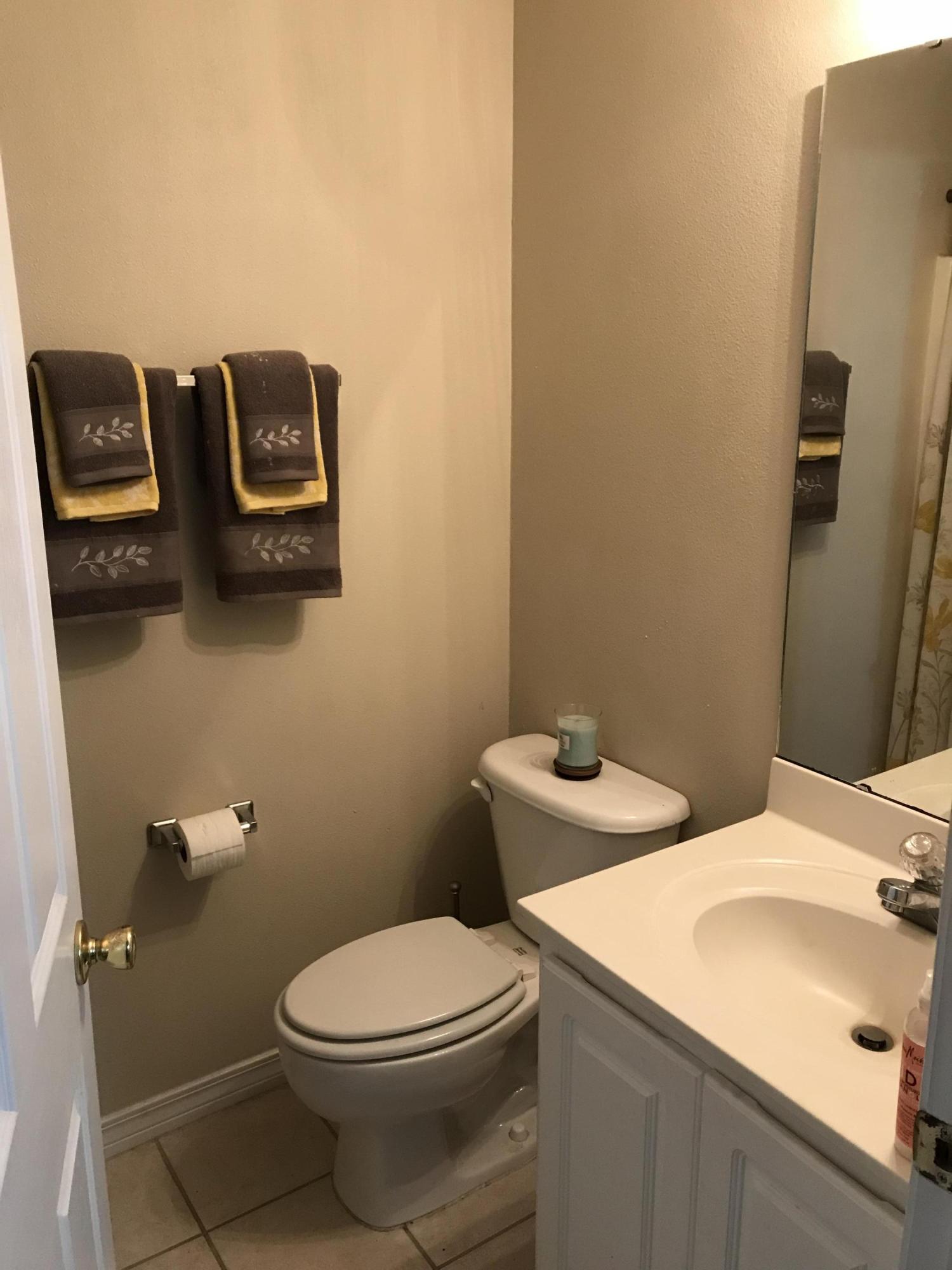 OAK PARK TOWNHOMES - Residential