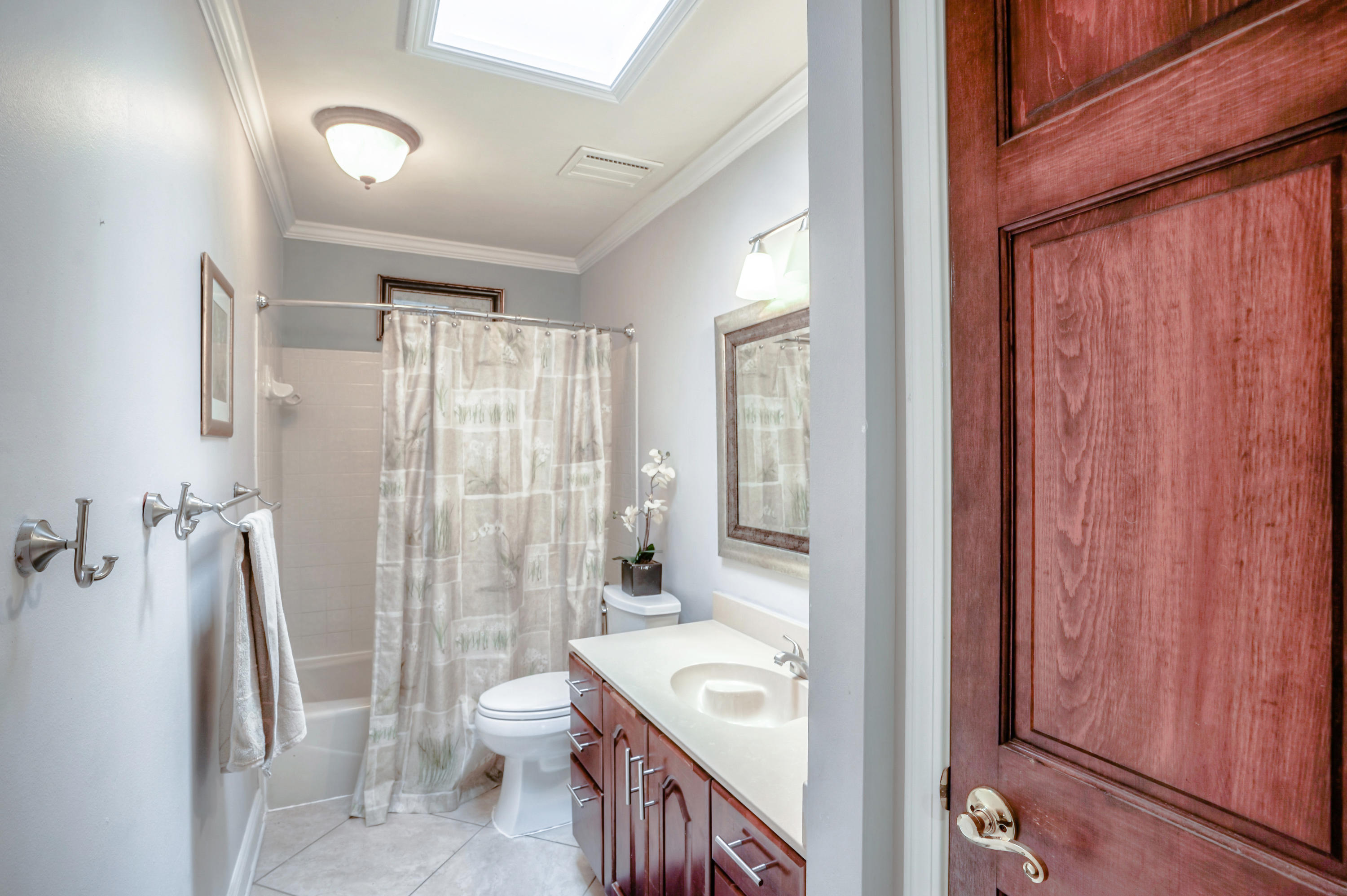 LAKE LORRAINE ESTATES 3 - Residential