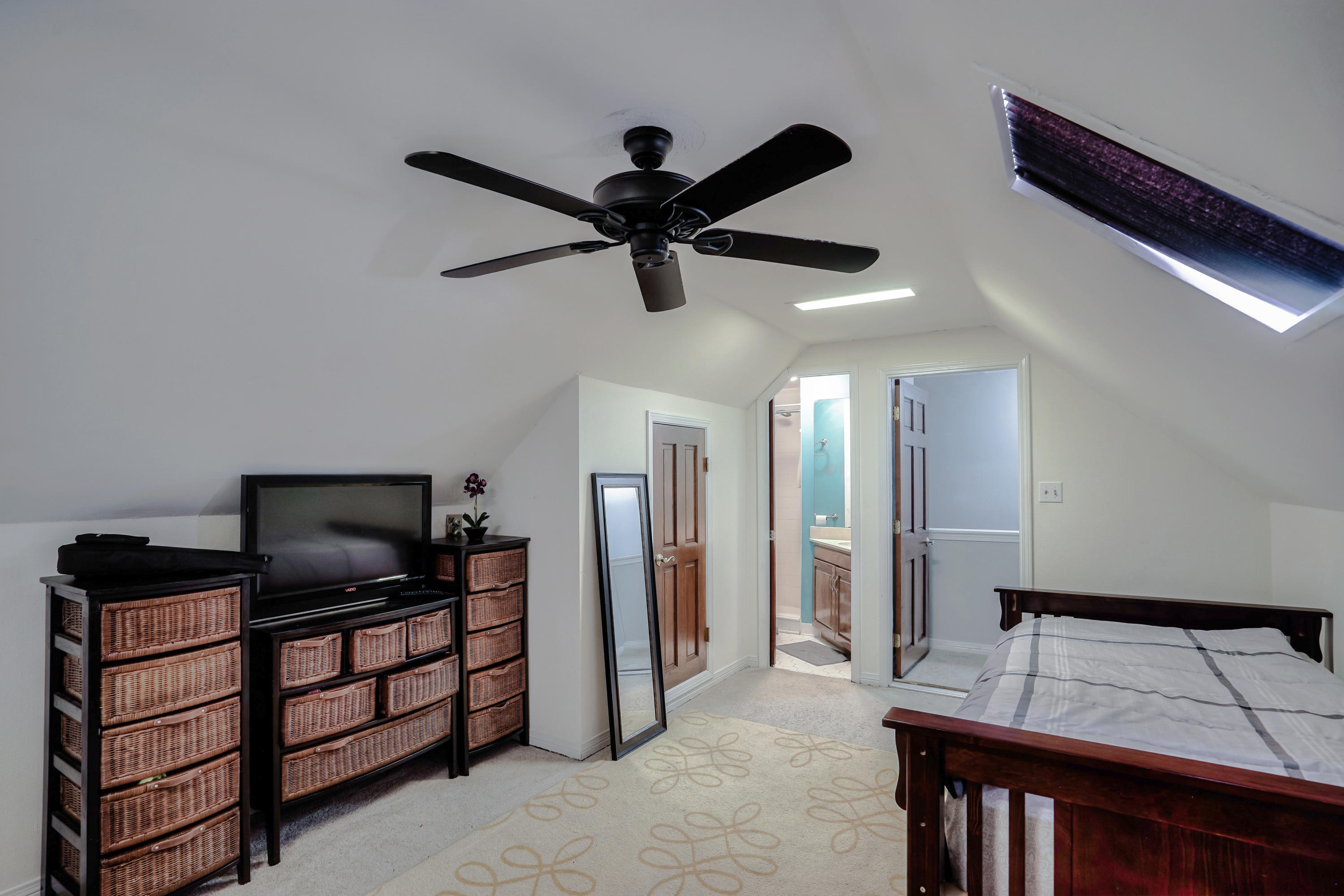 LAKE LORRAINE ESTATES 3 - Residential