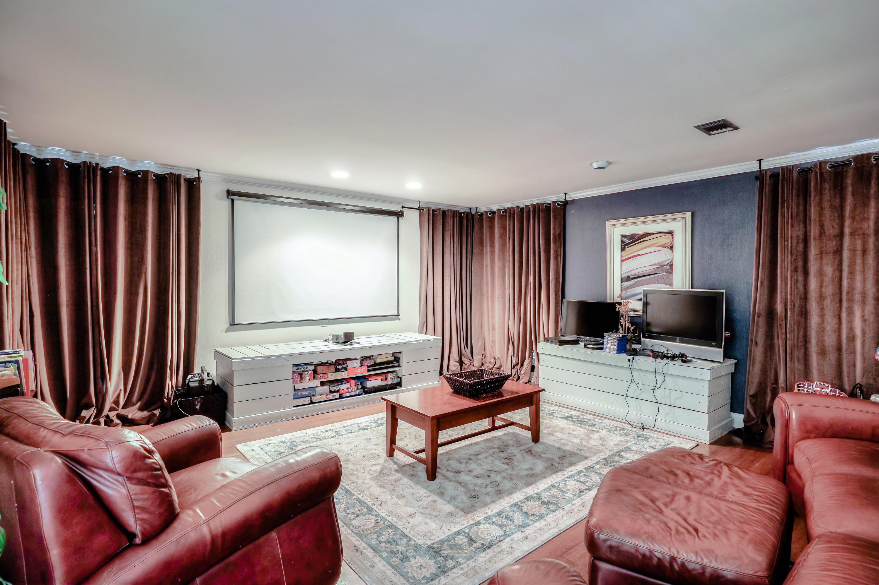 LAKE LORRAINE ESTATES 3 - Residential