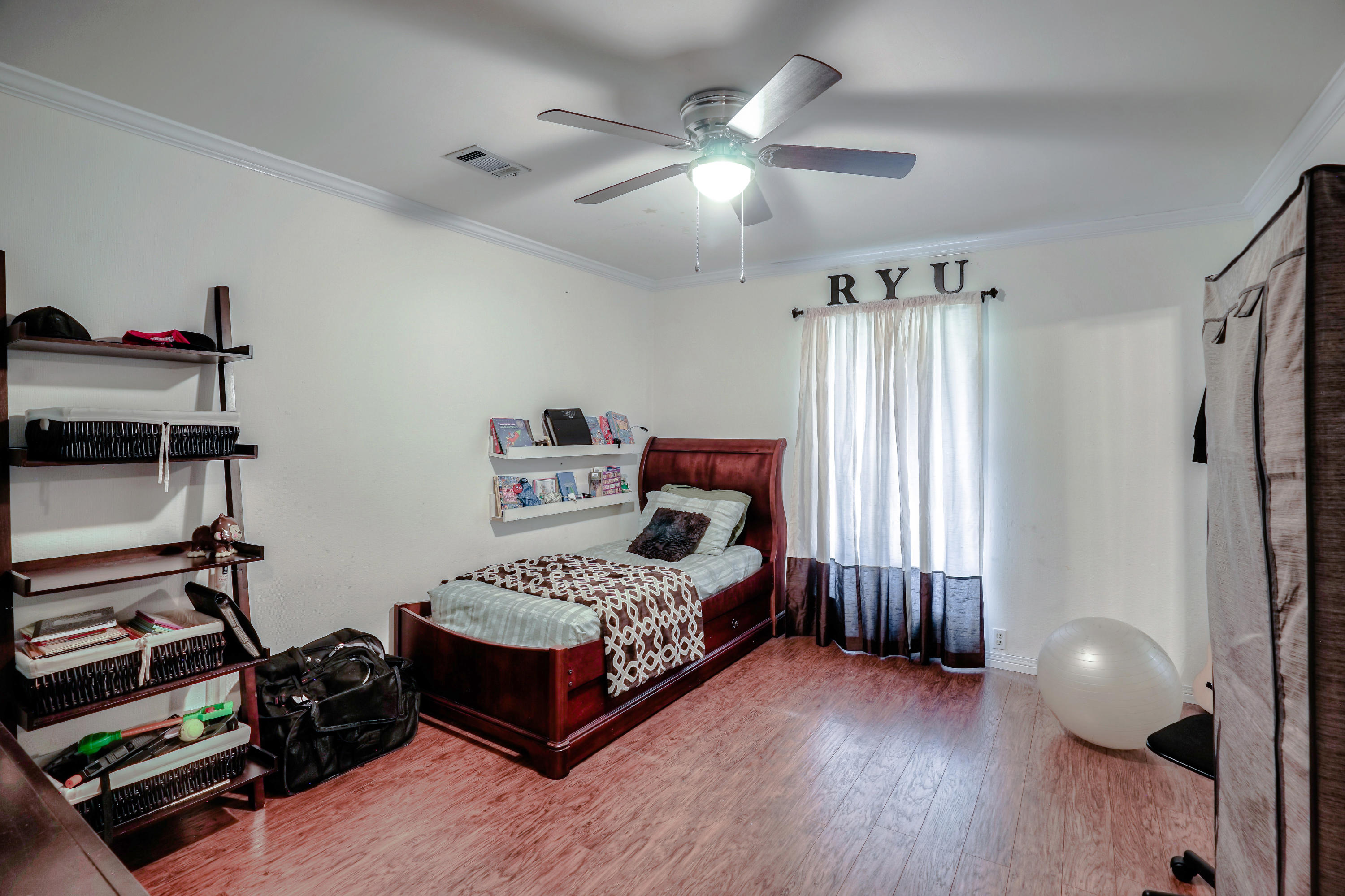 LAKE LORRAINE ESTATES 3 - Residential