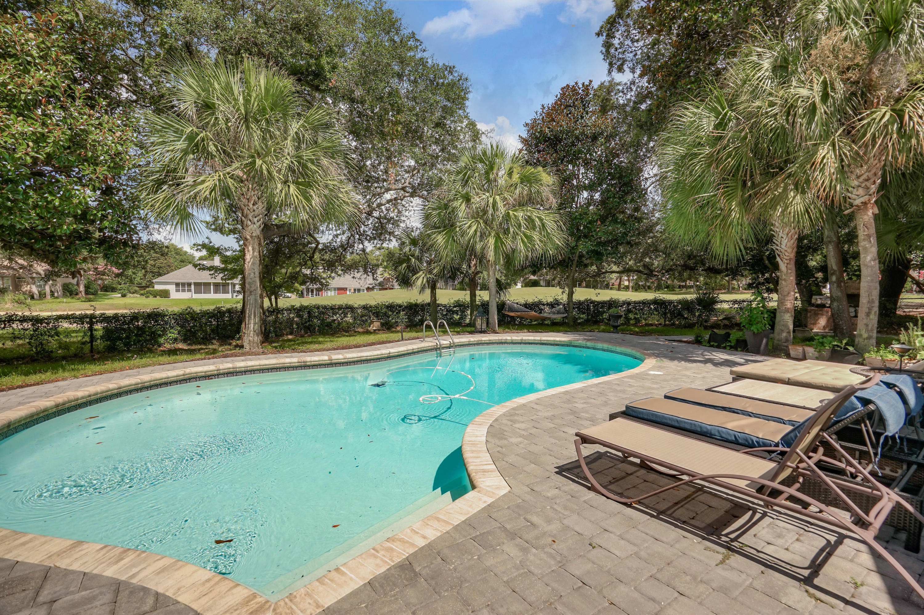 LAKE LORRAINE ESTATES 3 - Residential