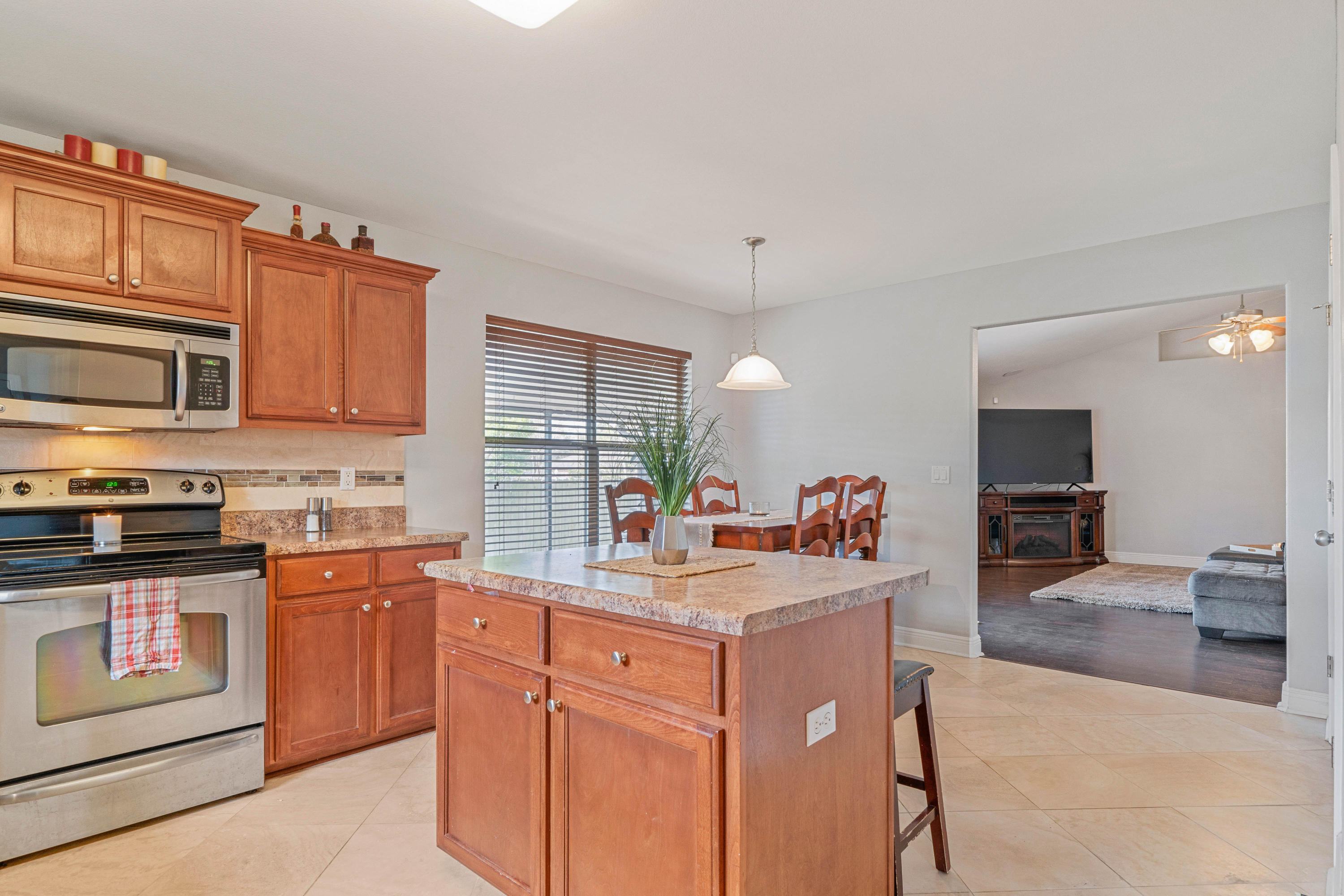 BAY PINES - Residential