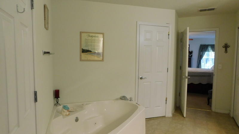 COUNTRYWOOD EST - Residential