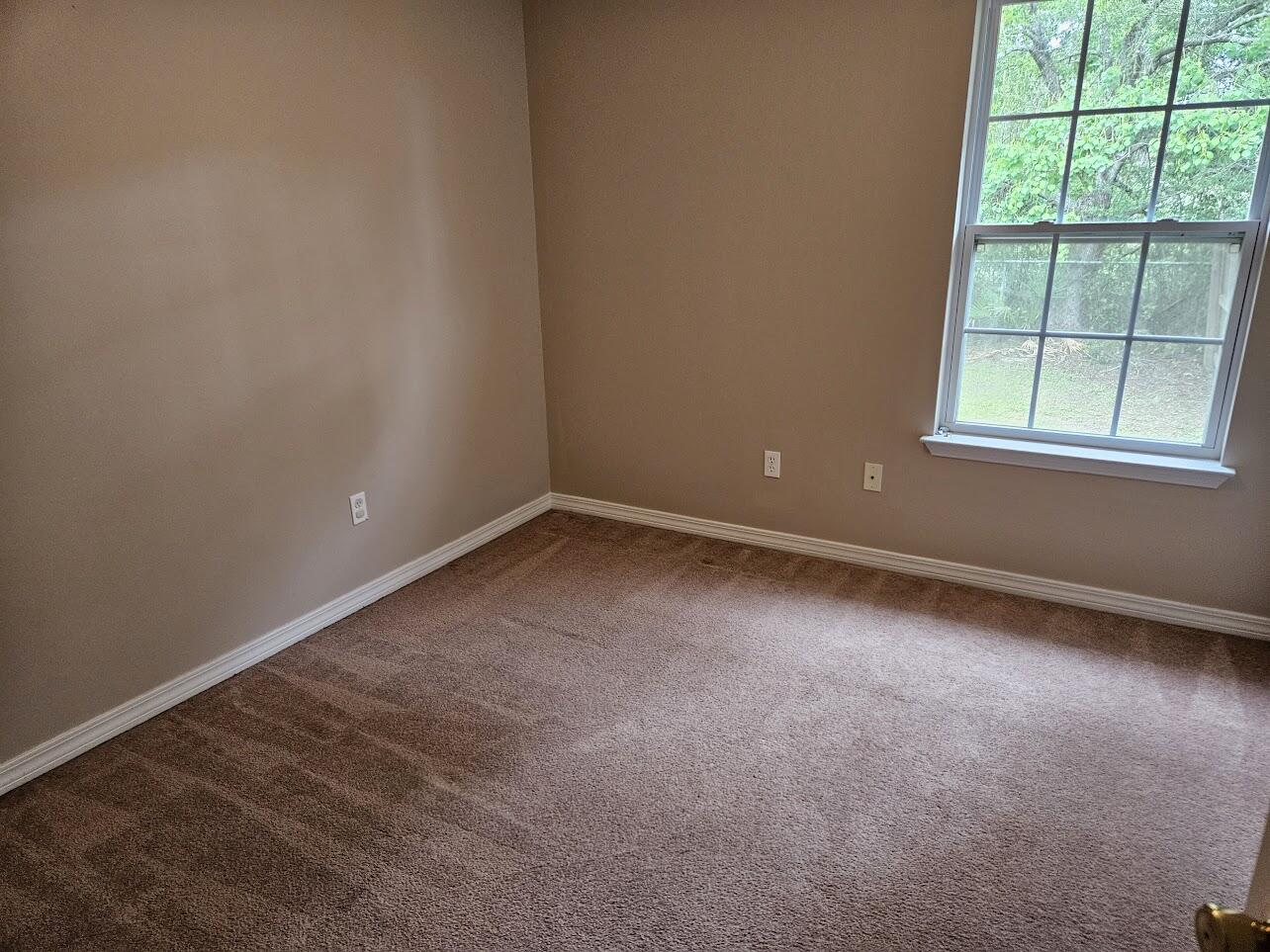 NAVARRE S/D 2ND ADDN - Residential Lease