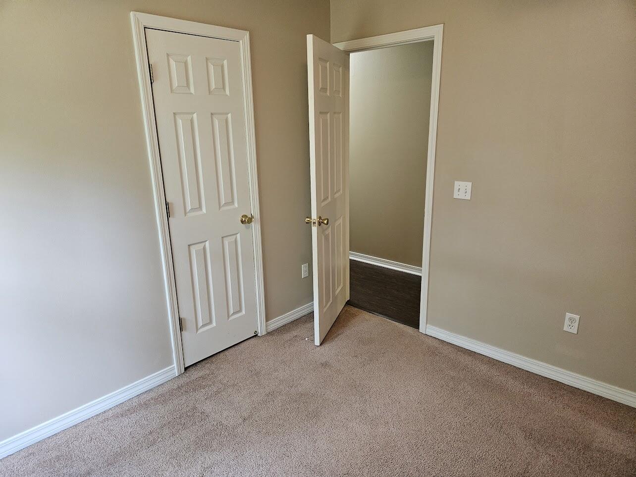 NAVARRE S/D 2ND ADDN - Residential Lease
