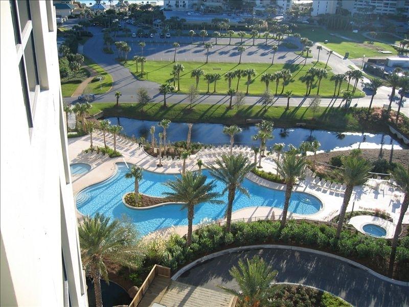 Luau, Sandestin Resort - Residential