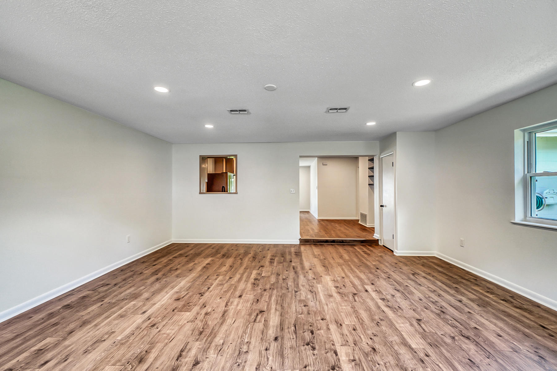 PORT DIXIE LOTS 6 & 7 & E 10 FT OF LOT 5 BLK 103 - Residential