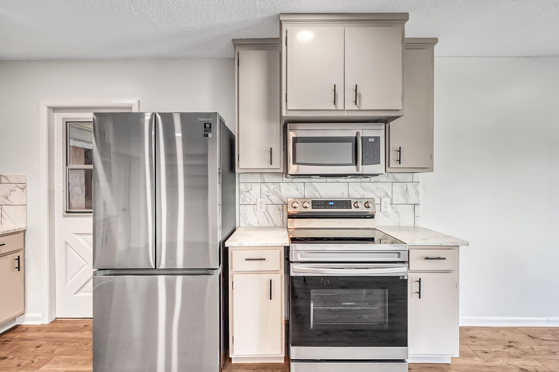 PORT DIXIE LOTS 6 & 7 & E 10 FT OF LOT 5 BLK 103 - Residential