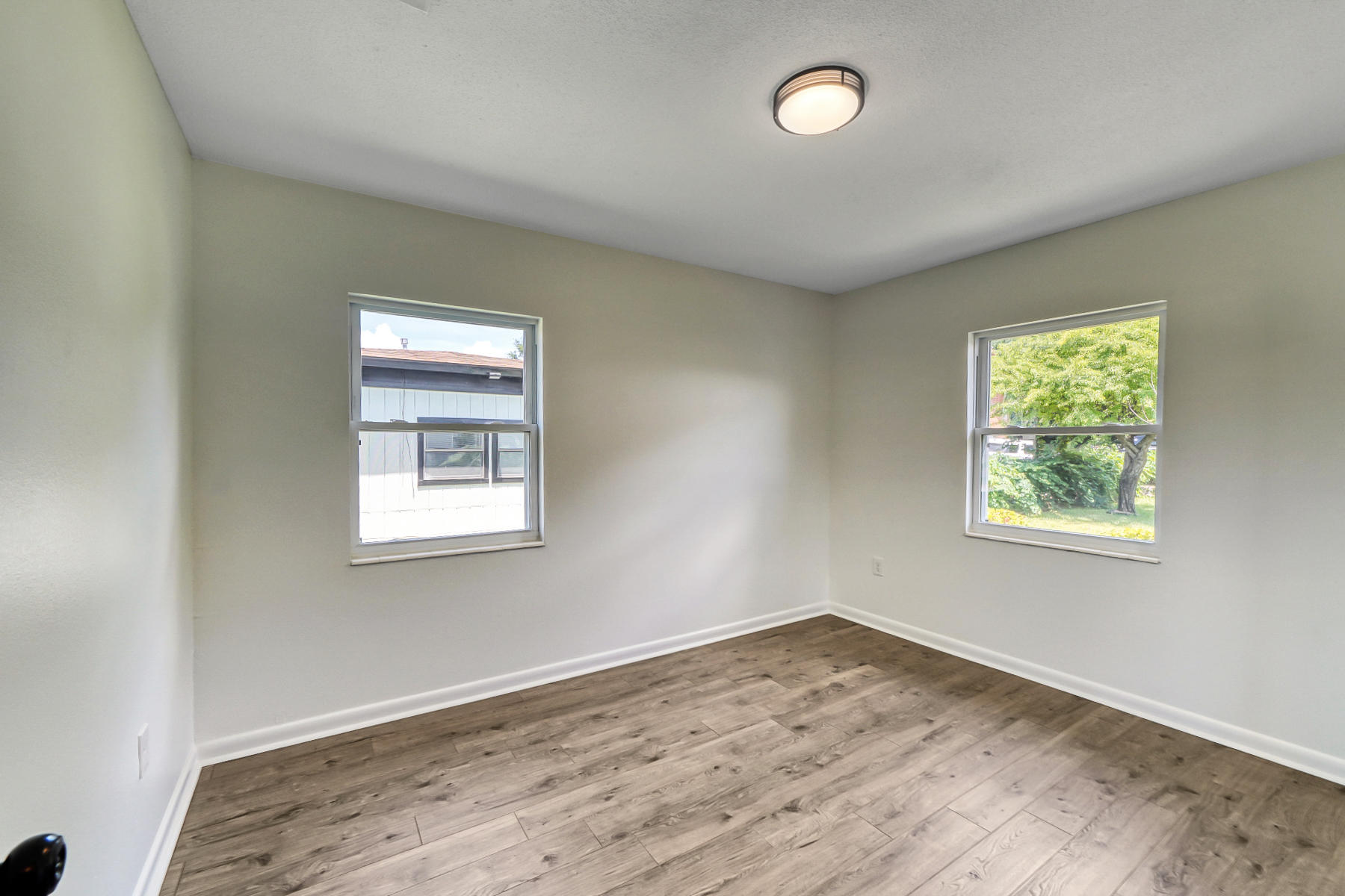 PORT DIXIE LOTS 6 & 7 & E 10 FT OF LOT 5 BLK 103 - Residential