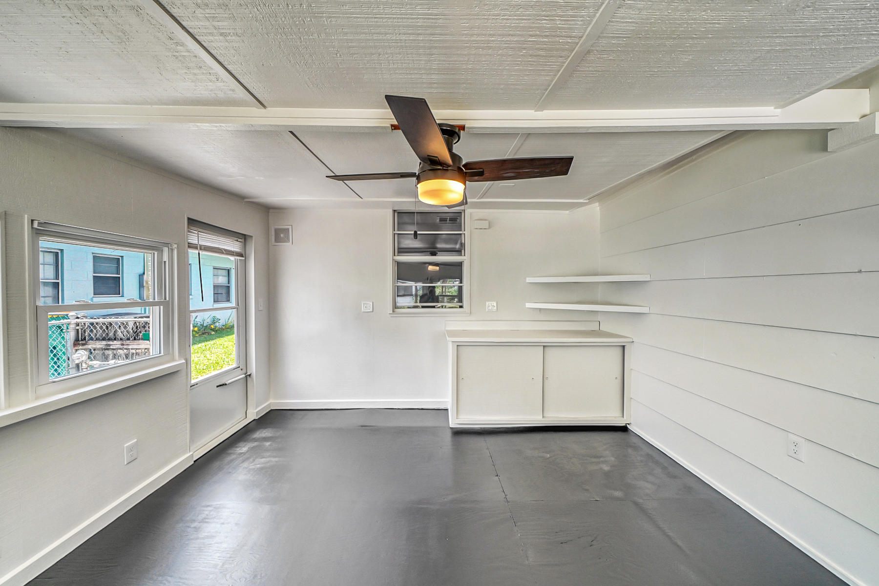 PORT DIXIE LOTS 6 & 7 & E 10 FT OF LOT 5 BLK 103 - Residential