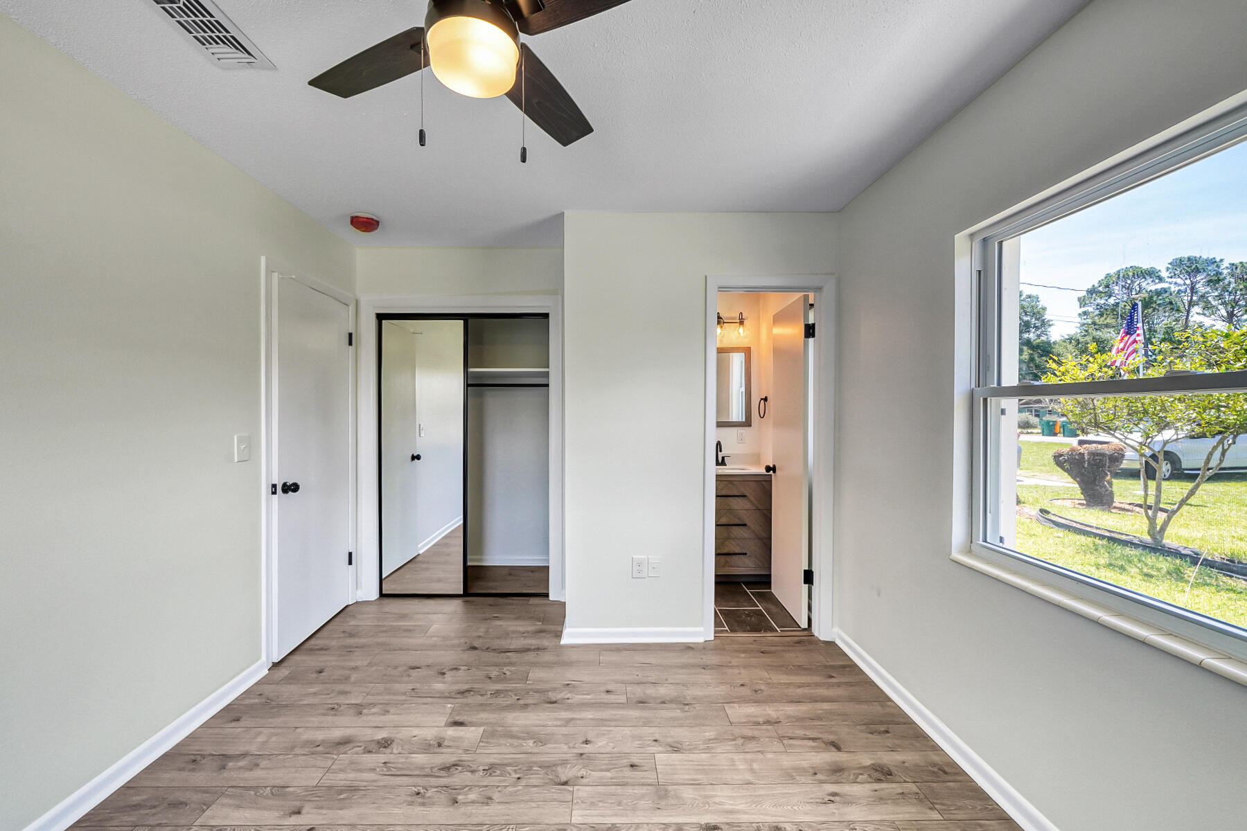 PORT DIXIE LOTS 6 & 7 & E 10 FT OF LOT 5 BLK 103 - Residential