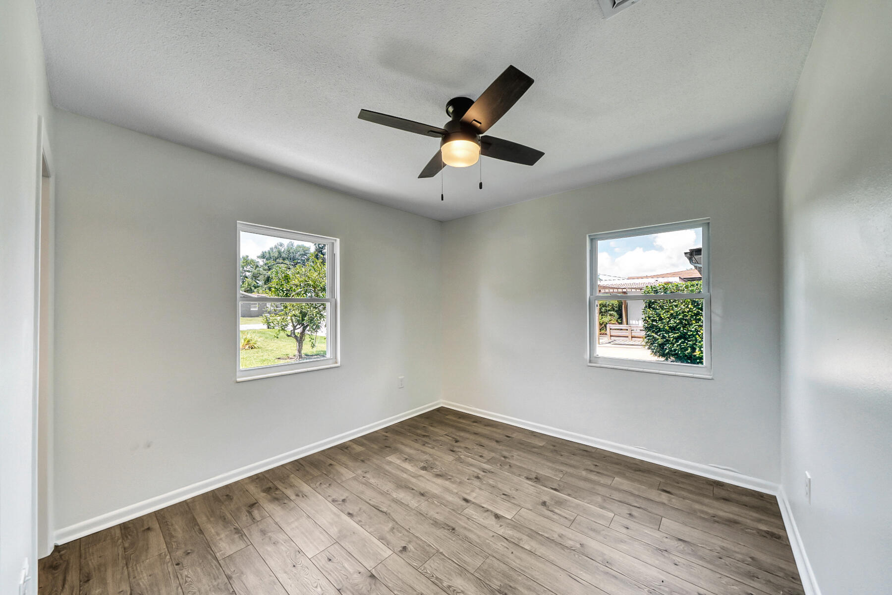 PORT DIXIE LOTS 6 & 7 & E 10 FT OF LOT 5 BLK 103 - Residential