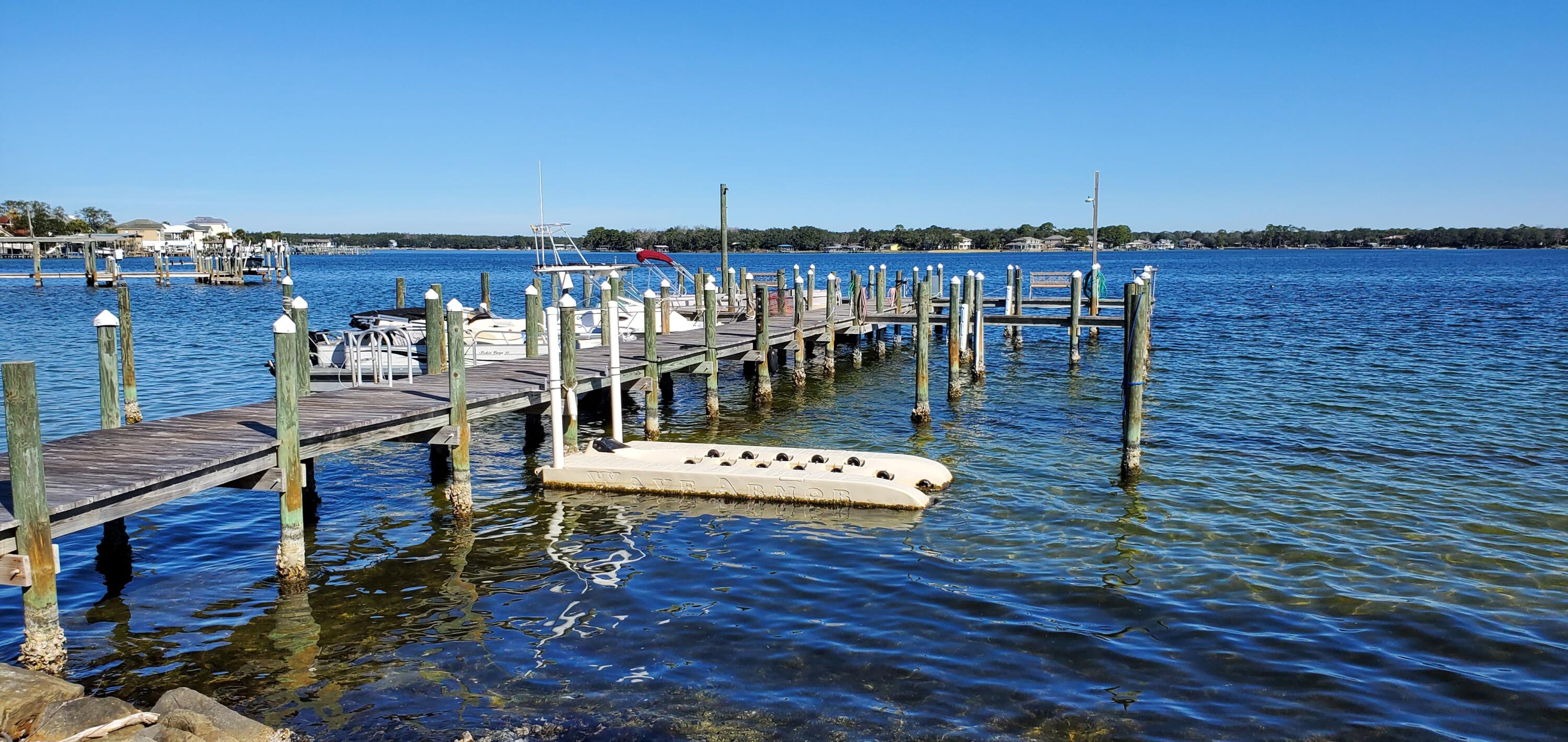 BAYVIEW WATERS CONDO - Residential