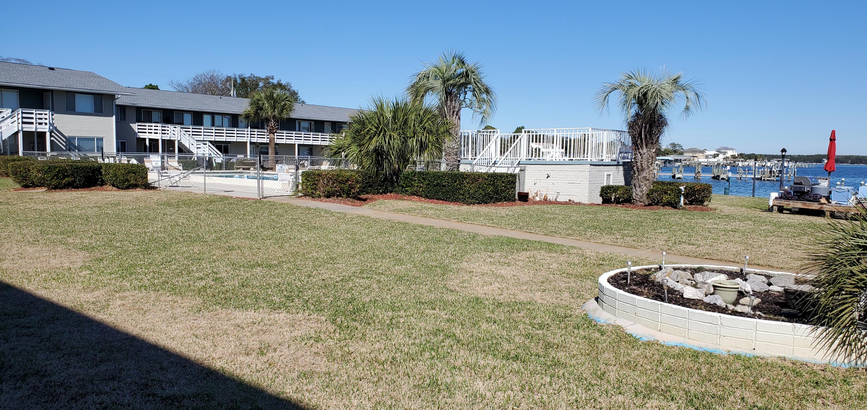 BAYVIEW WATERS CONDO - Residential