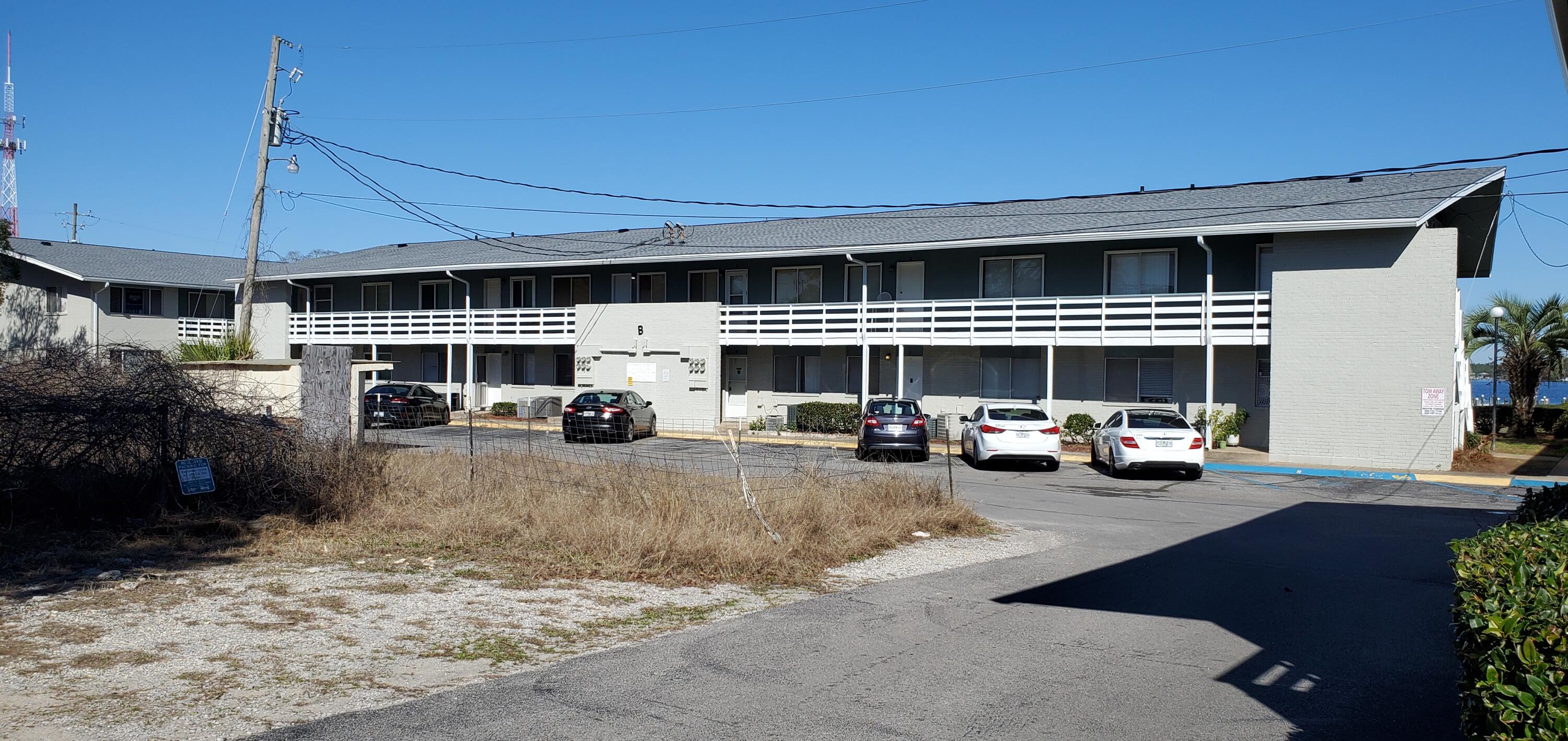 BAYVIEW WATERS CONDO - Residential