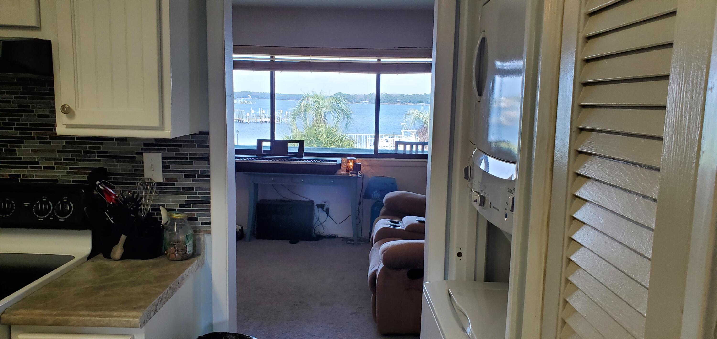 BAYVIEW WATERS CONDO - Residential