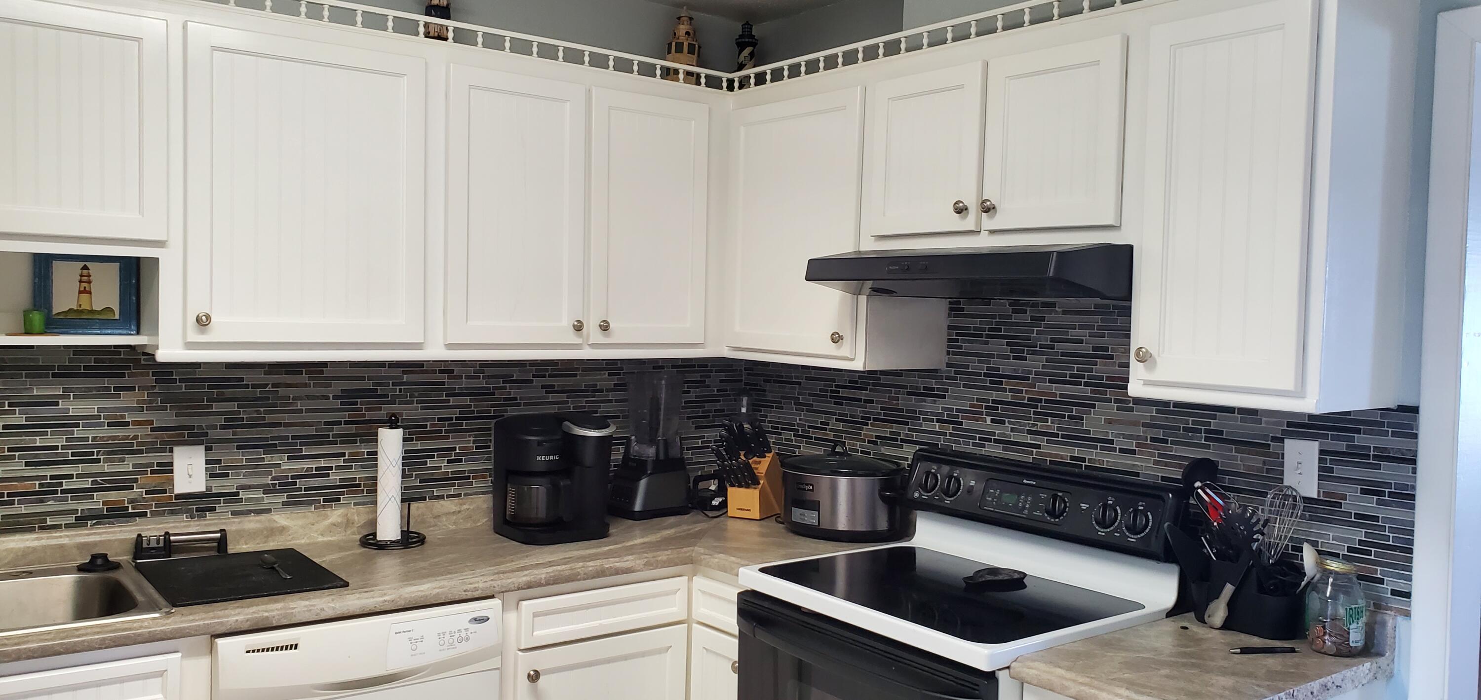 BAYVIEW WATERS CONDO - Residential