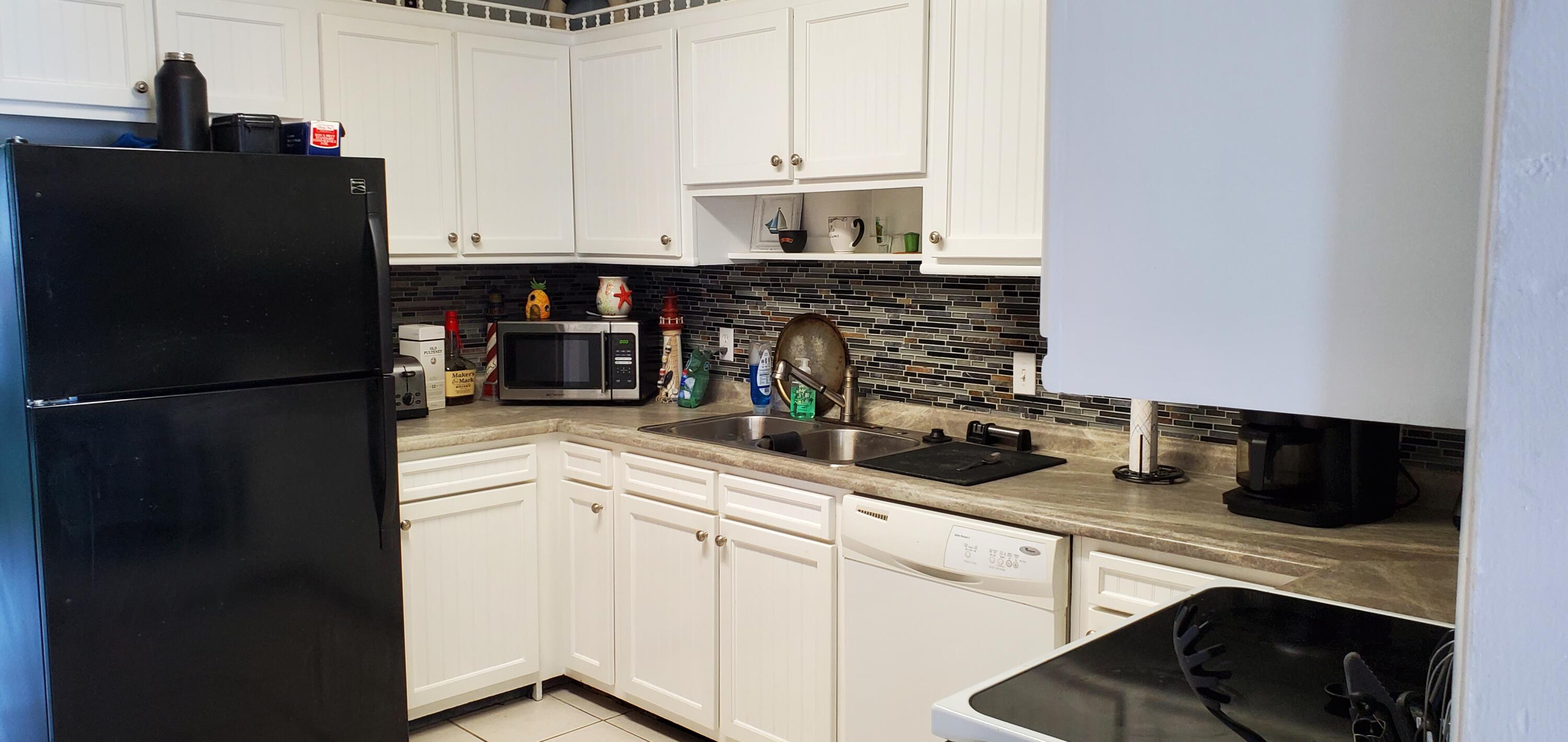 BAYVIEW WATERS CONDO - Residential