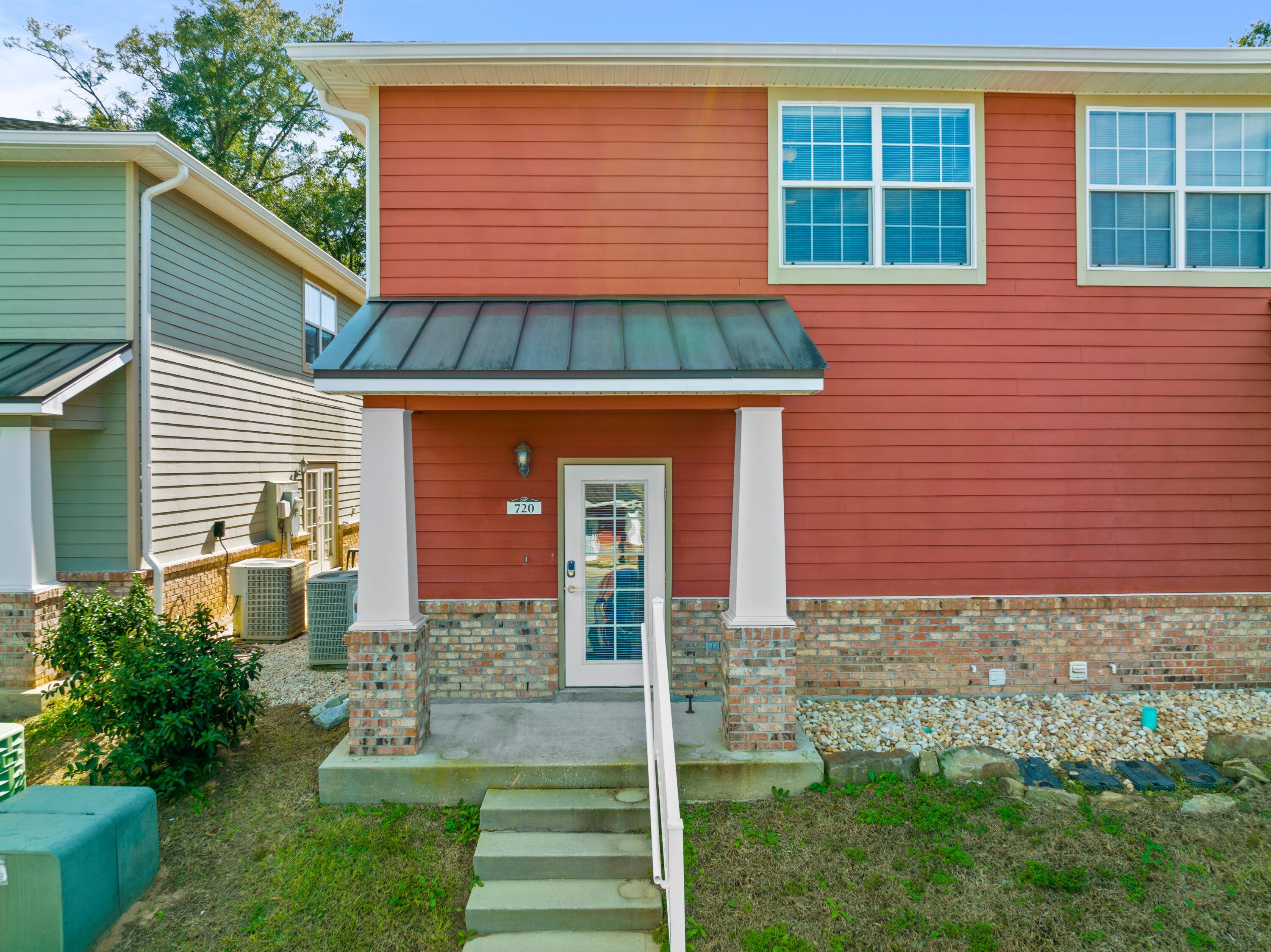 Crestview-ARBOR LAKE TH - Residential Lease