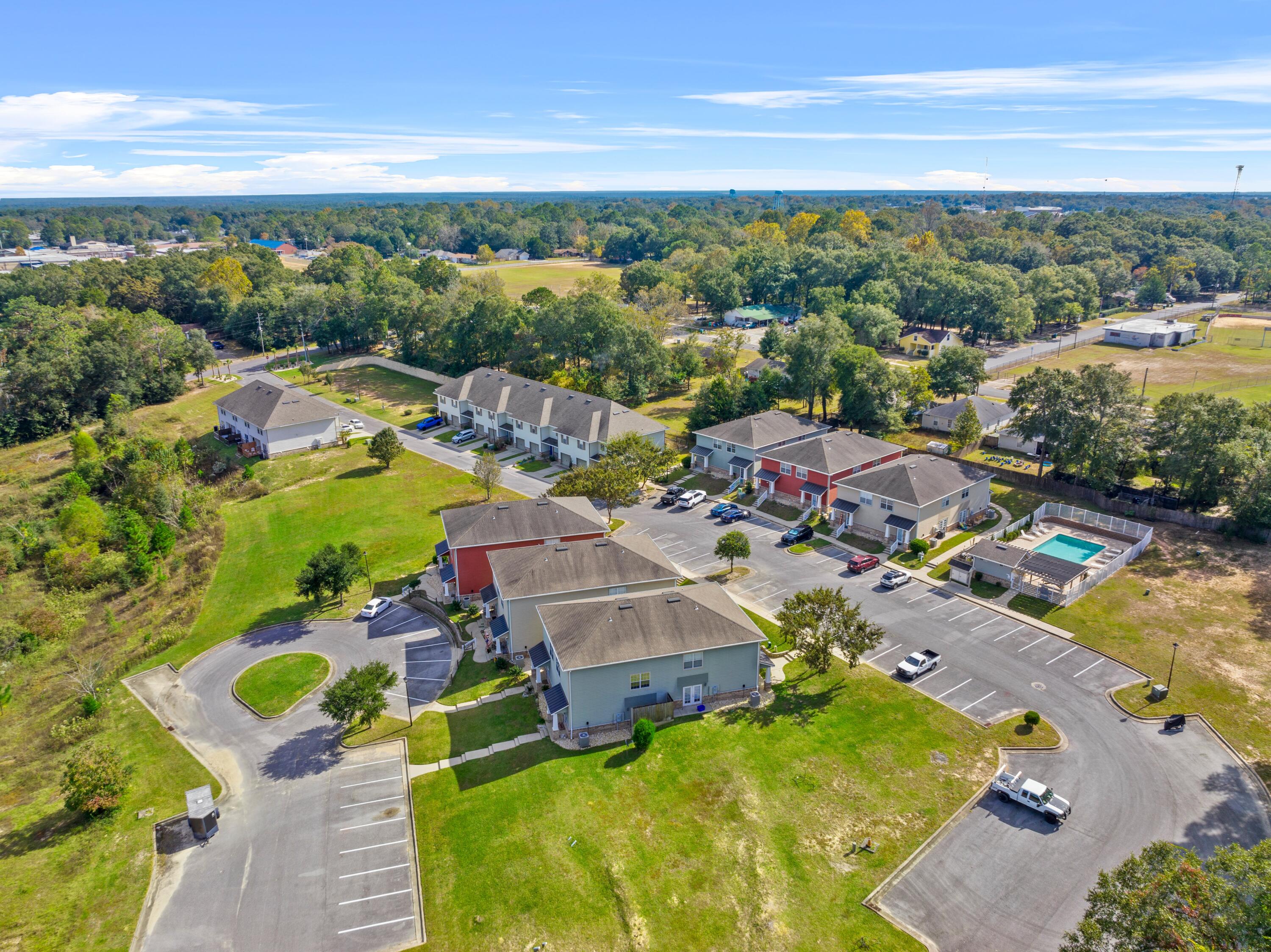 Crestview-ARBOR LAKE TH - Residential Lease