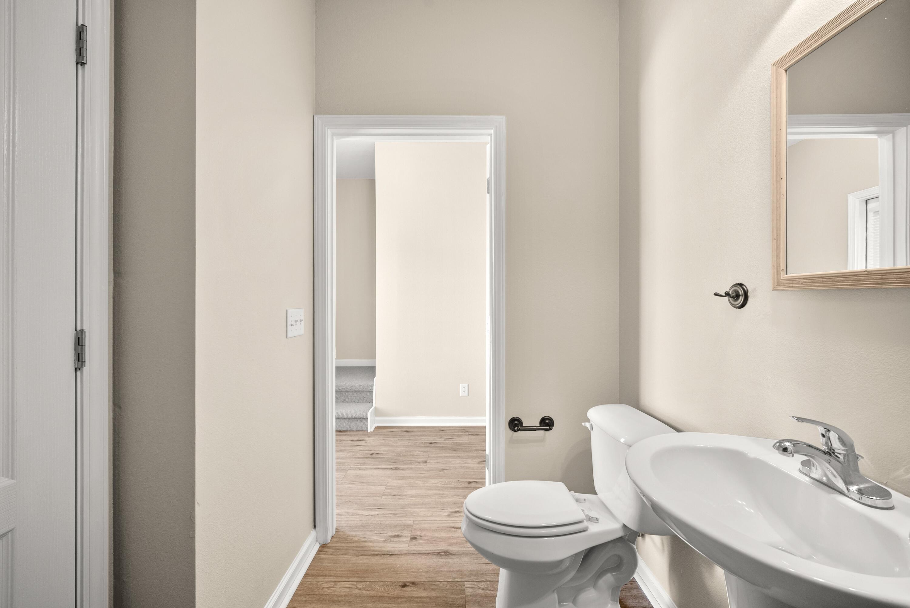 Crestview-ARBOR LAKE TH - Residential Lease