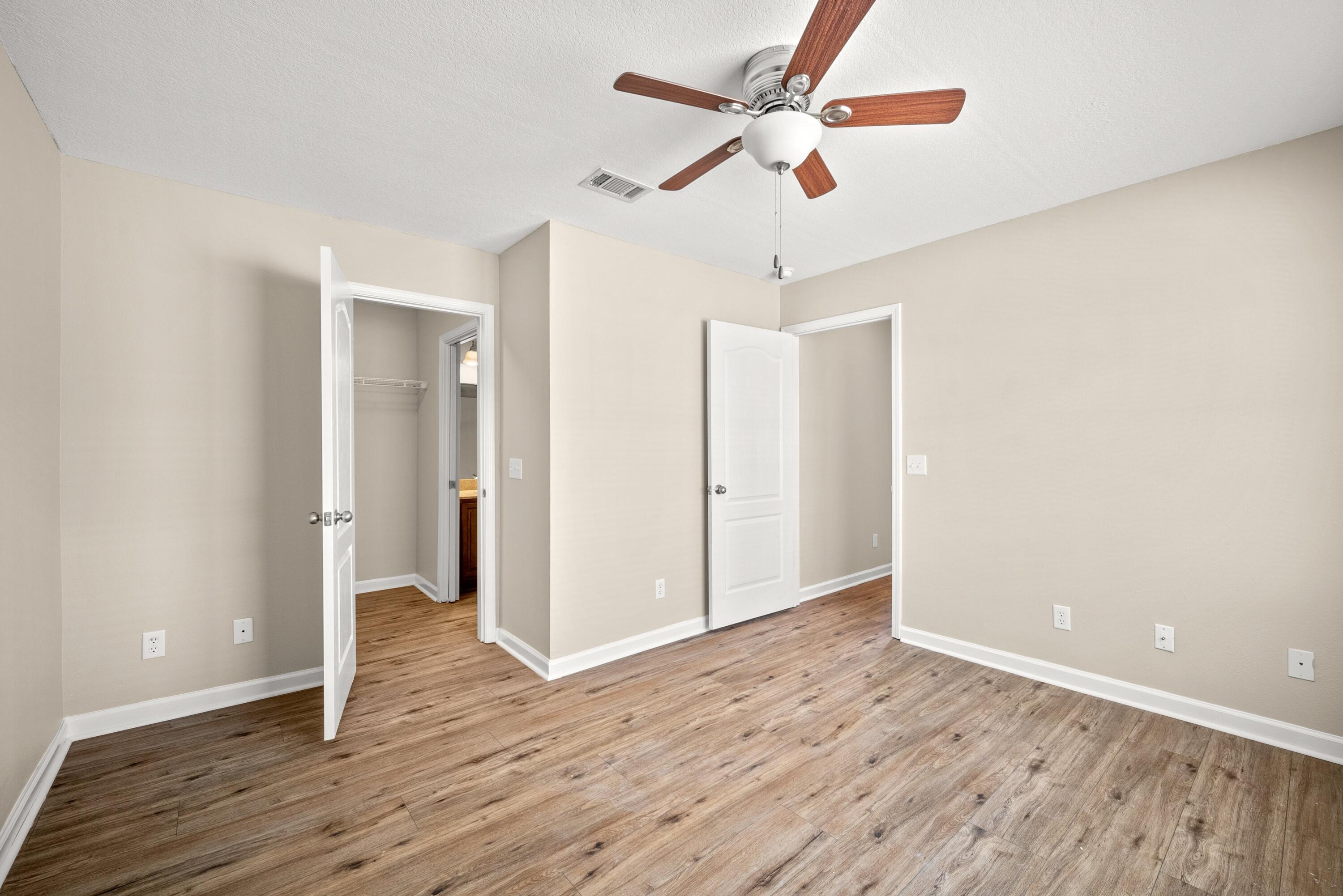 Crestview-ARBOR LAKE TH - Residential Lease