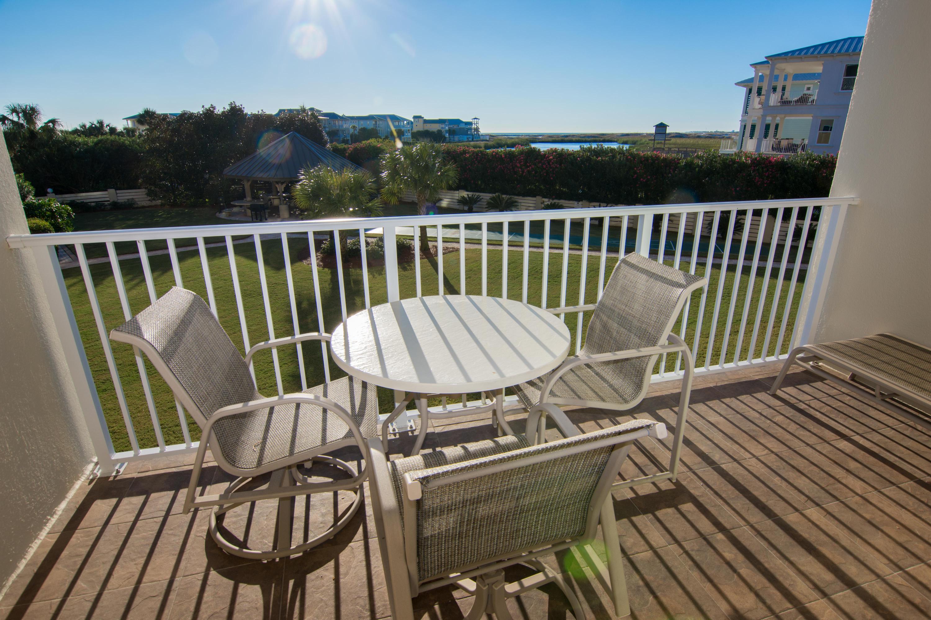 ISLANDER CONDO PH 2 - Residential