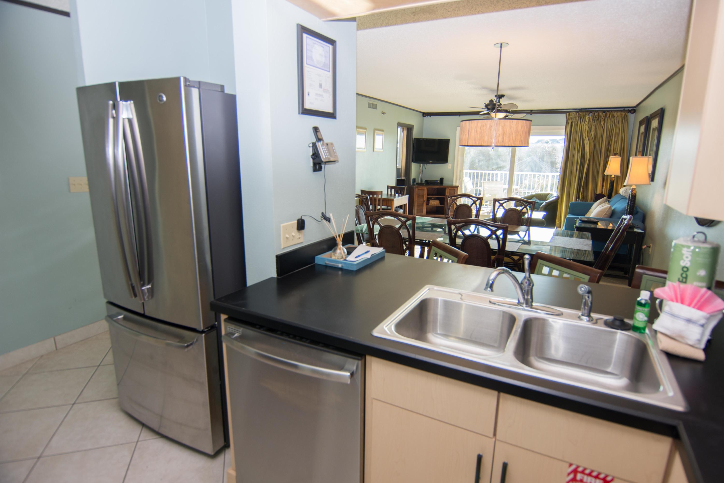 ISLANDER CONDO PH 2 - Residential