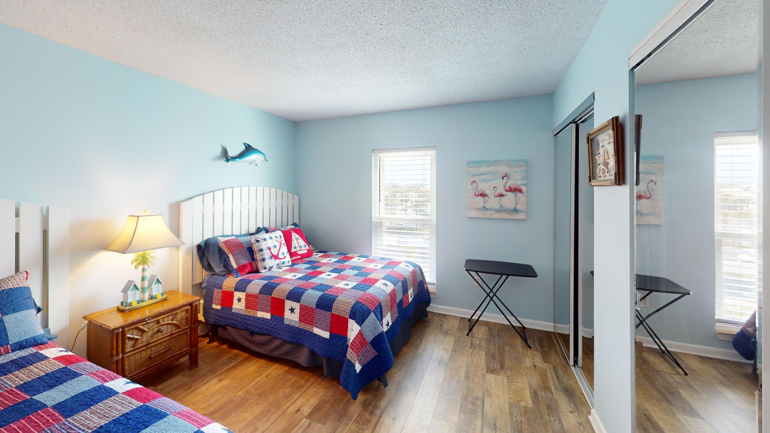 EMERALD ISLE - Residential