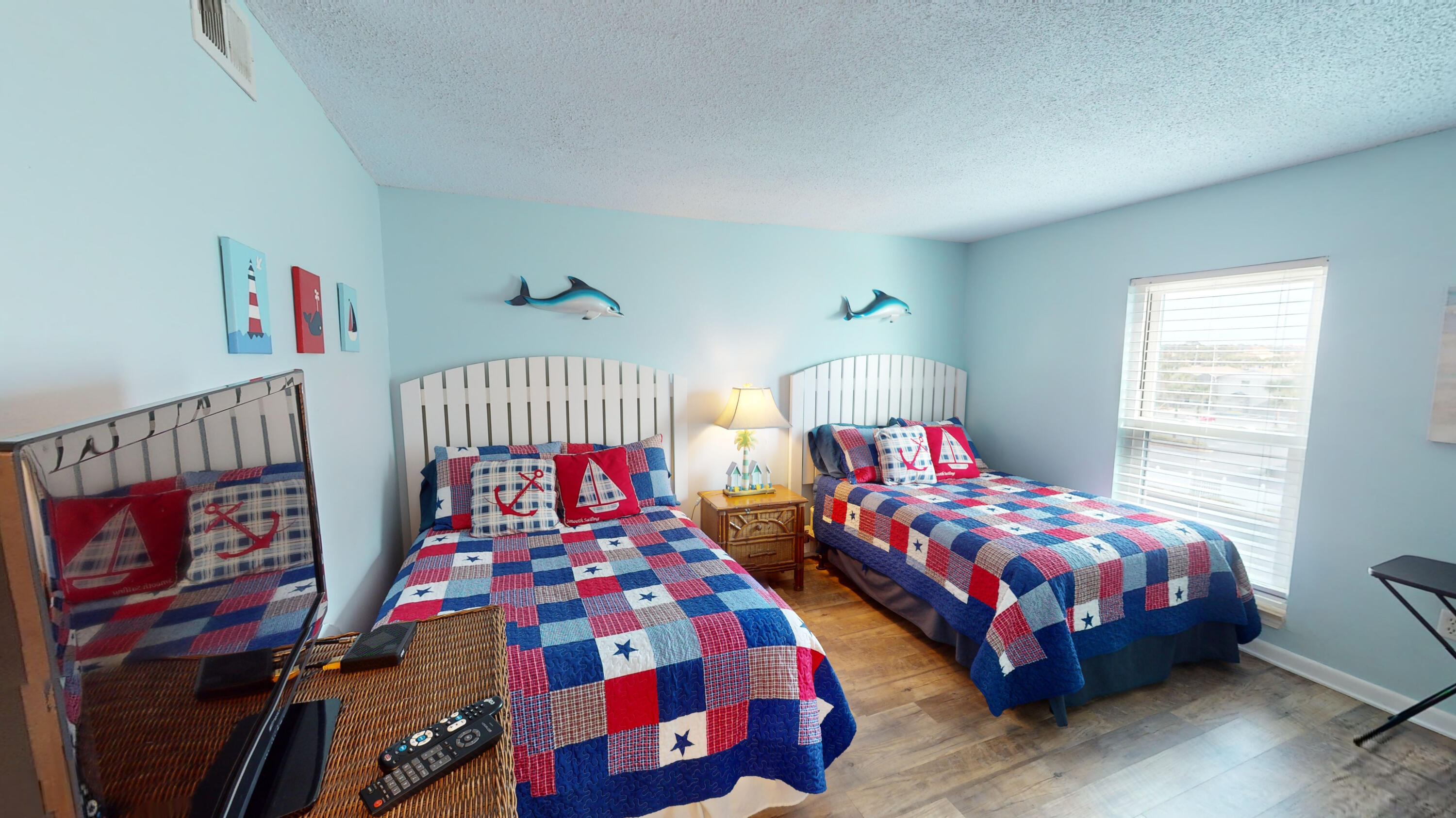 EMERALD ISLE - Residential