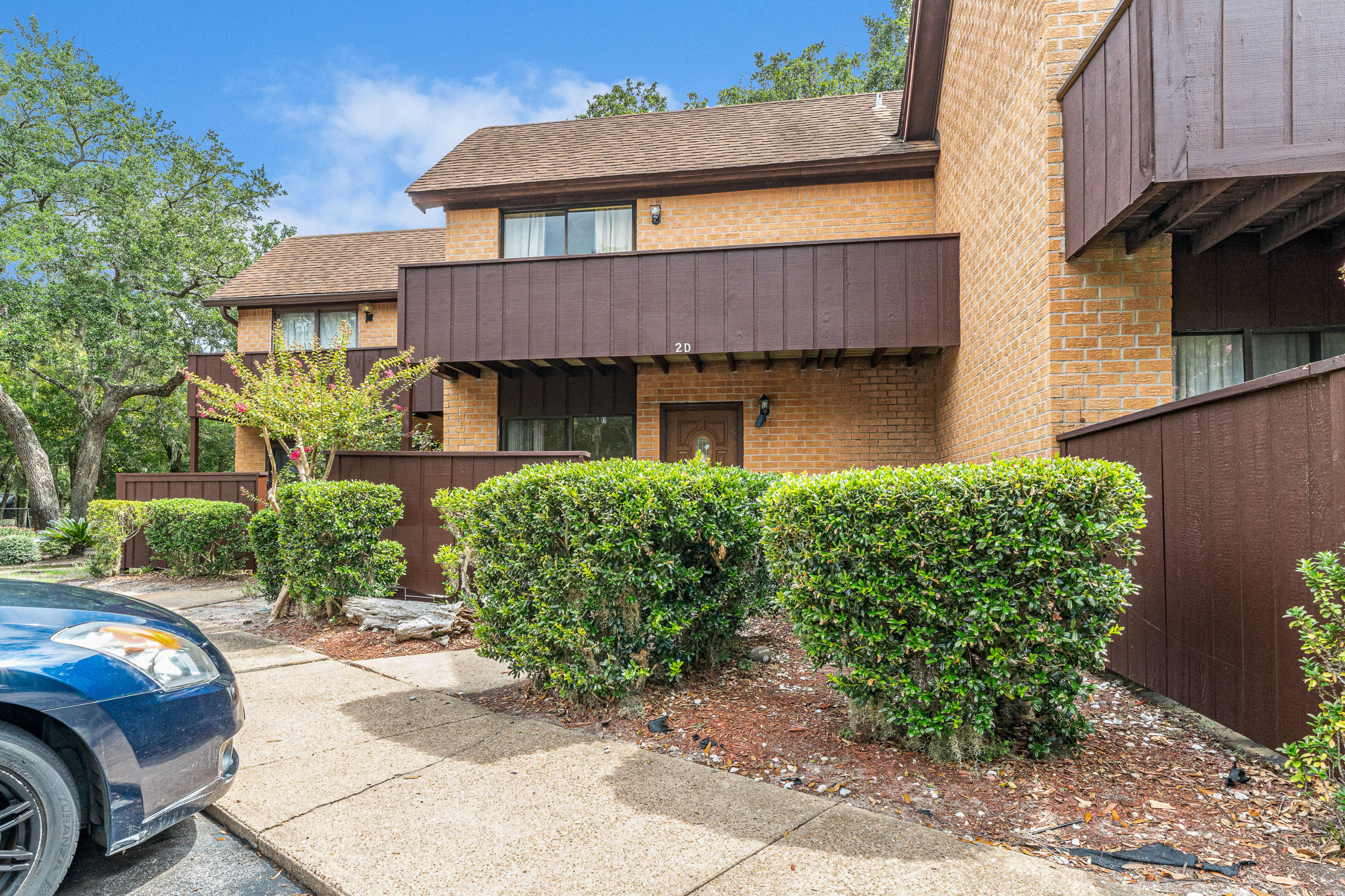 MOSSEY COVE T/H - Residential