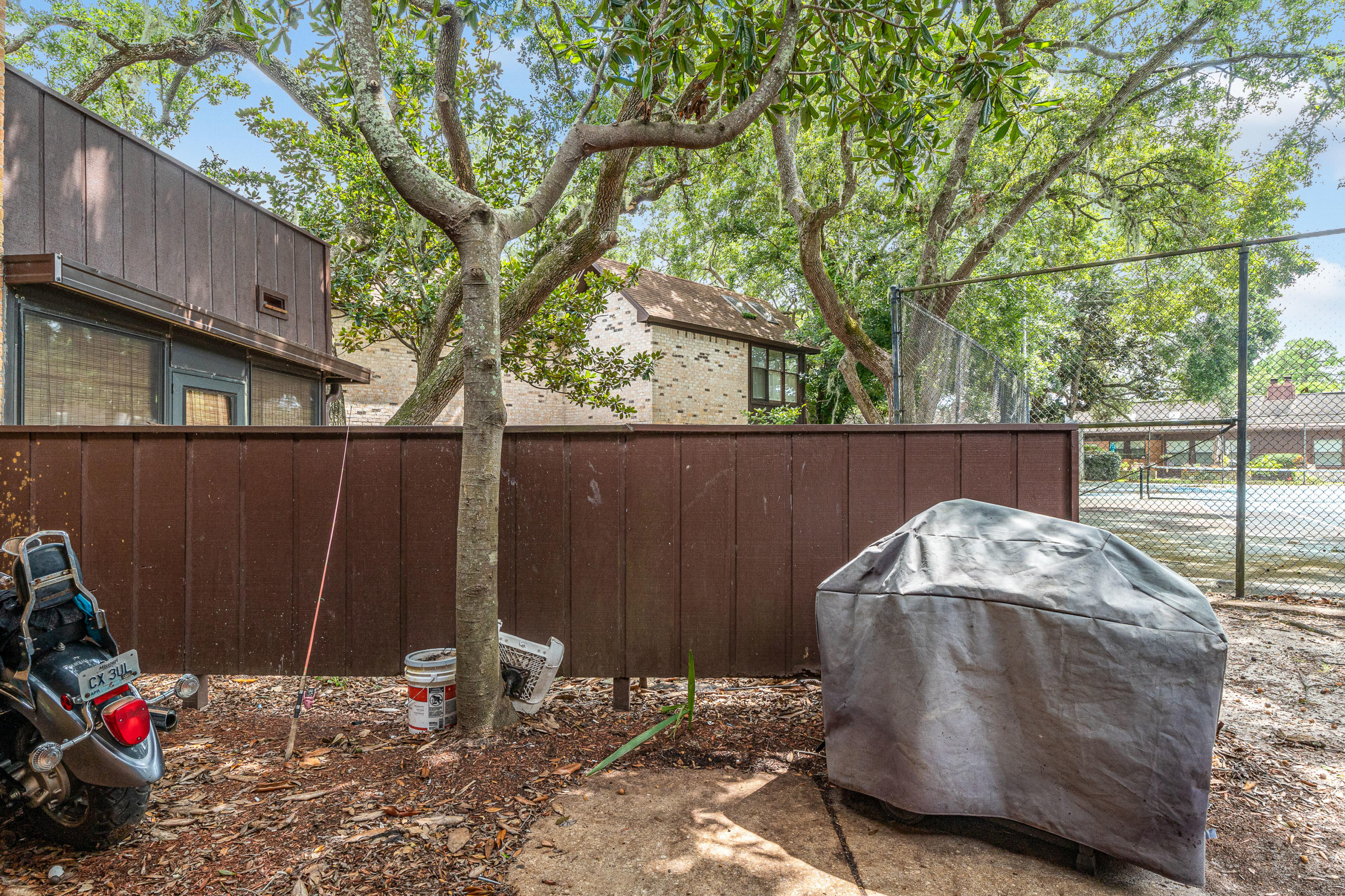 MOSSEY COVE T/H - Residential