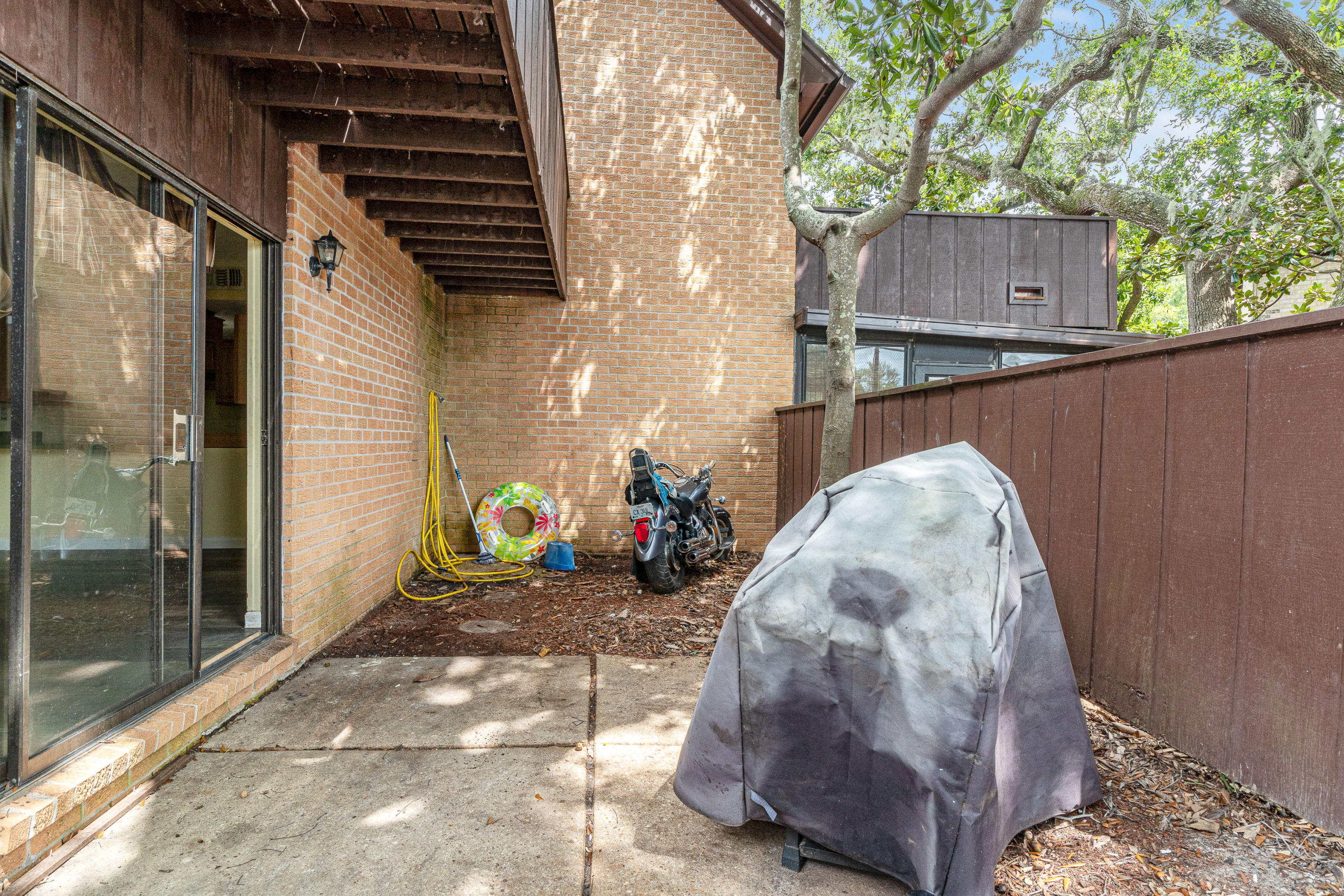 MOSSEY COVE T/H - Residential