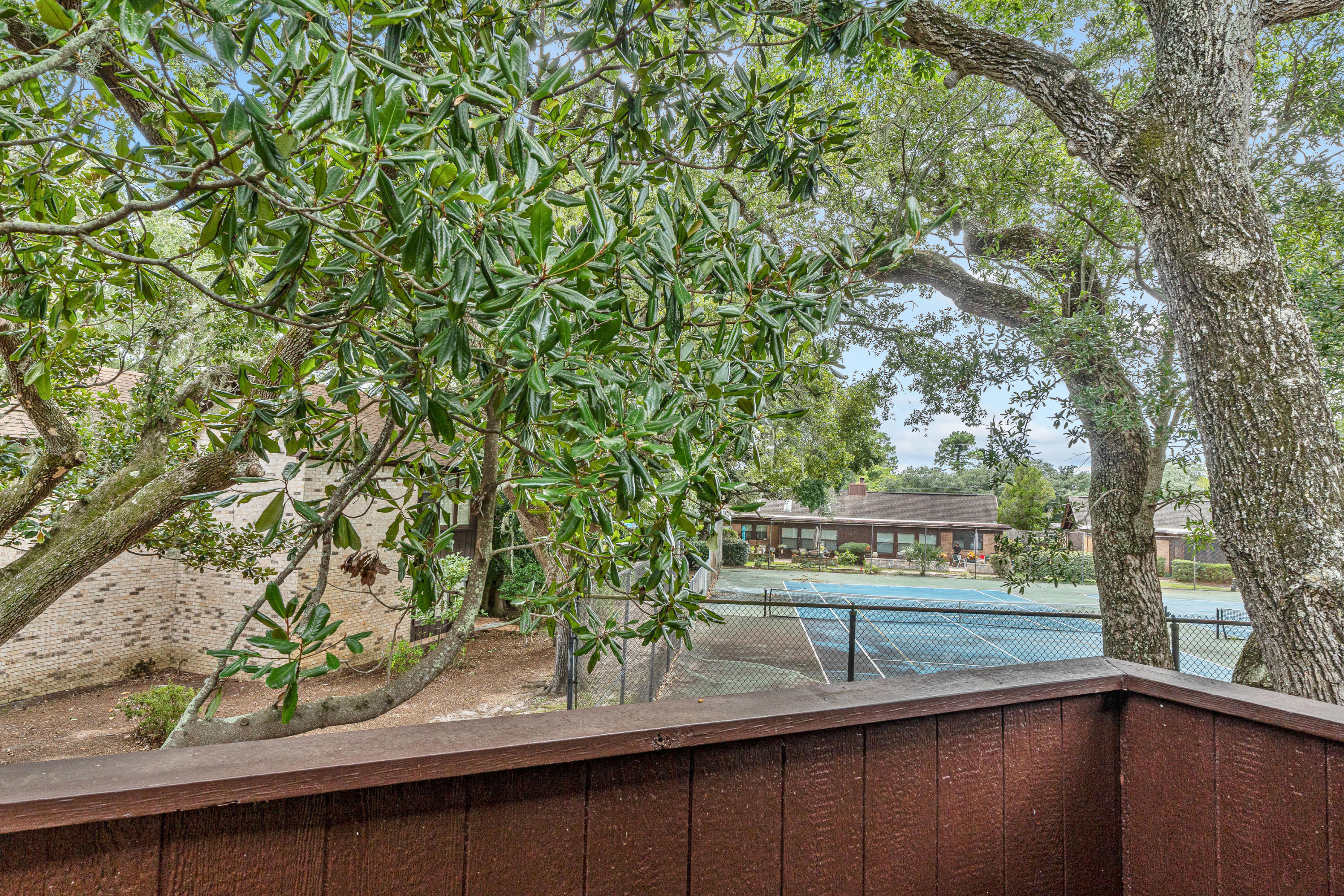 MOSSEY COVE T/H - Residential