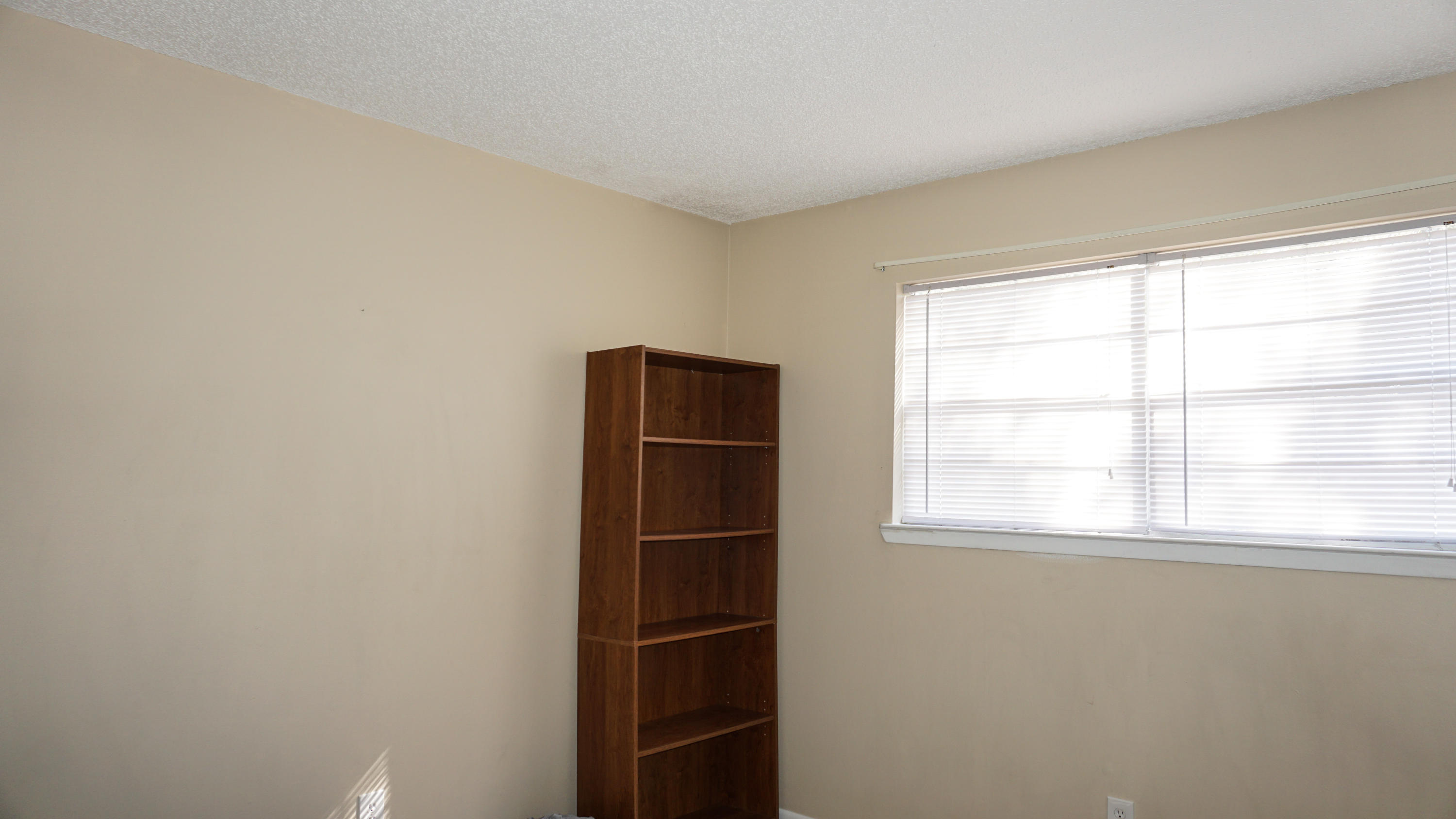 CREEKSIDE 1 - Residential Lease