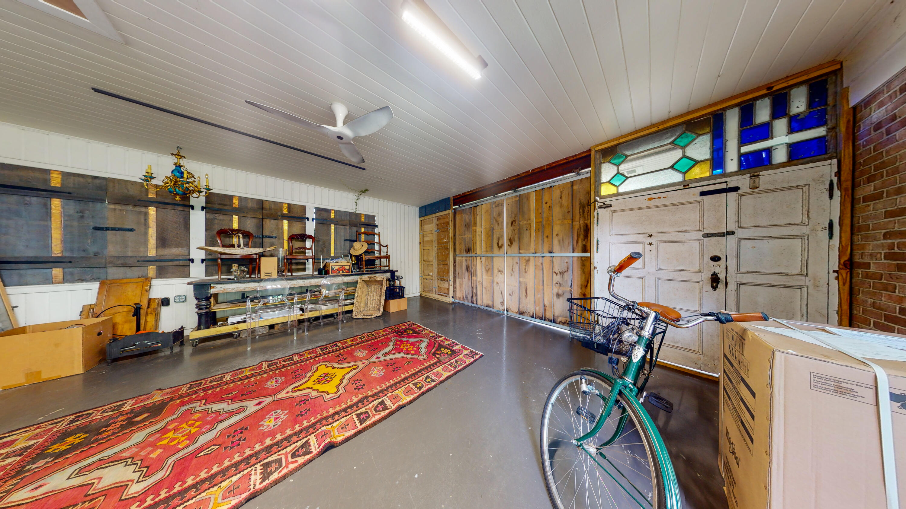 EAST HILL - Residential