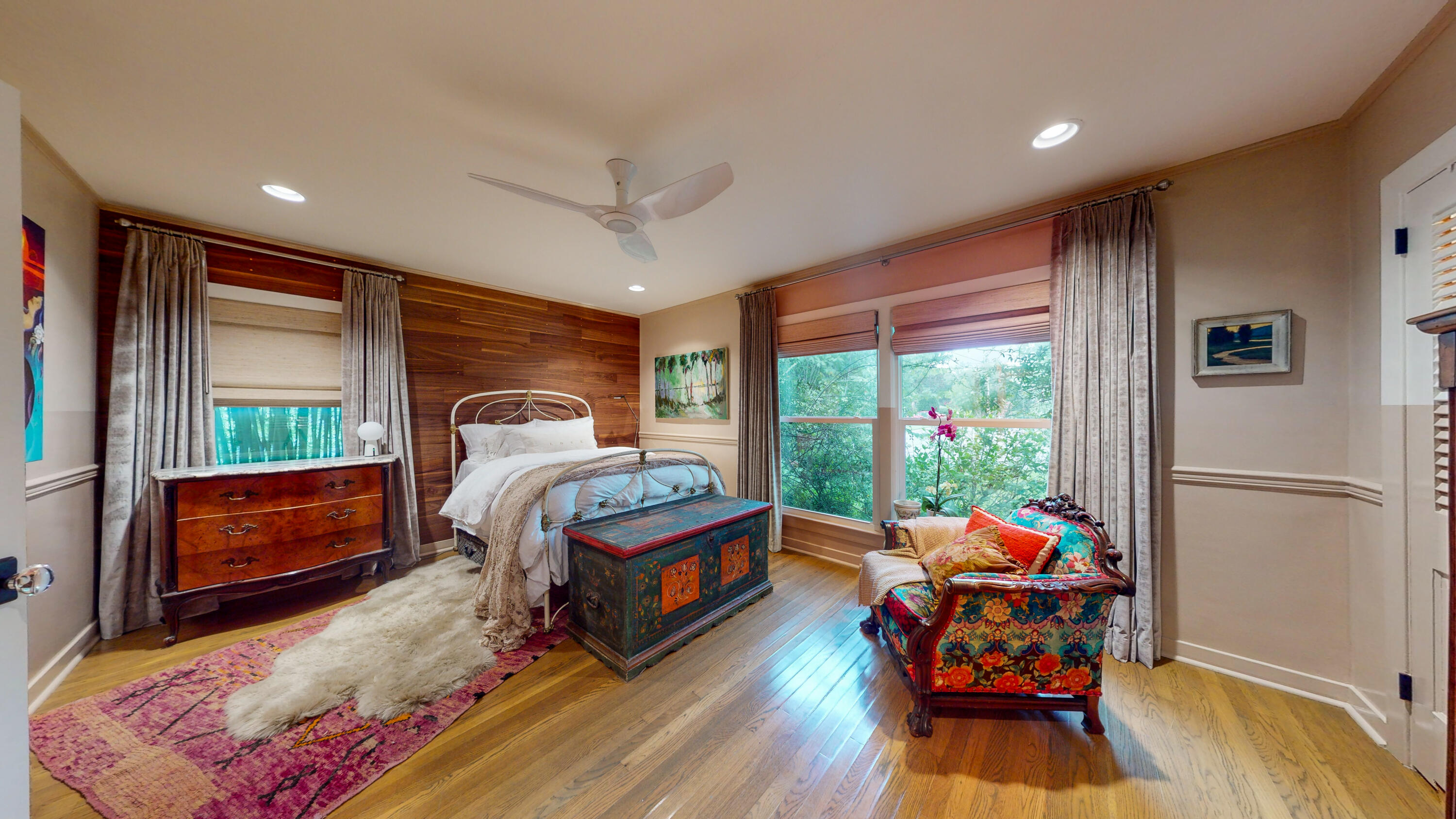 EAST HILL - Residential